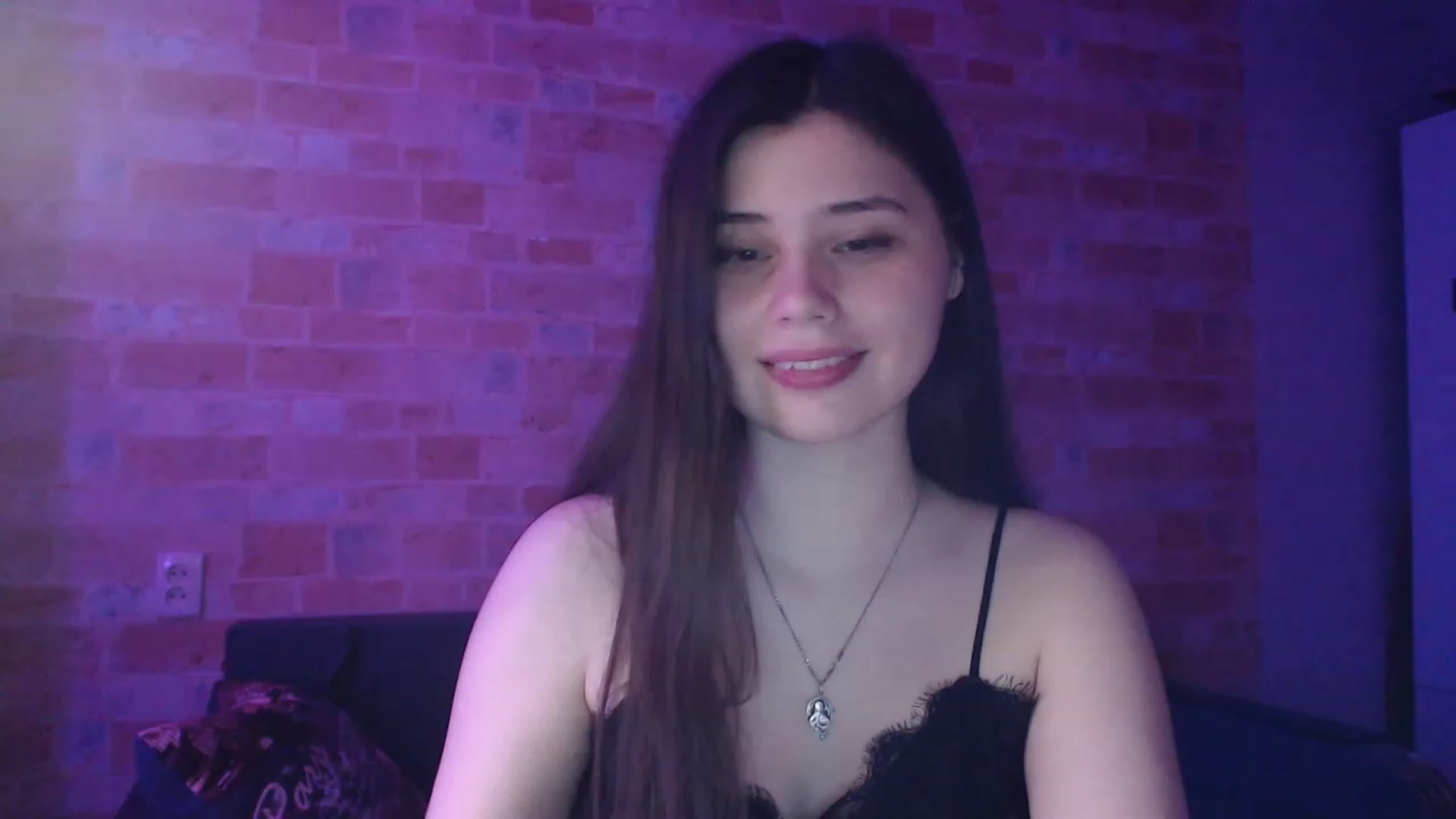 Gallery image thumbnail from Moon_light23's myfreecams stream on, 05/14/2023, 19:51 image 19 of 20