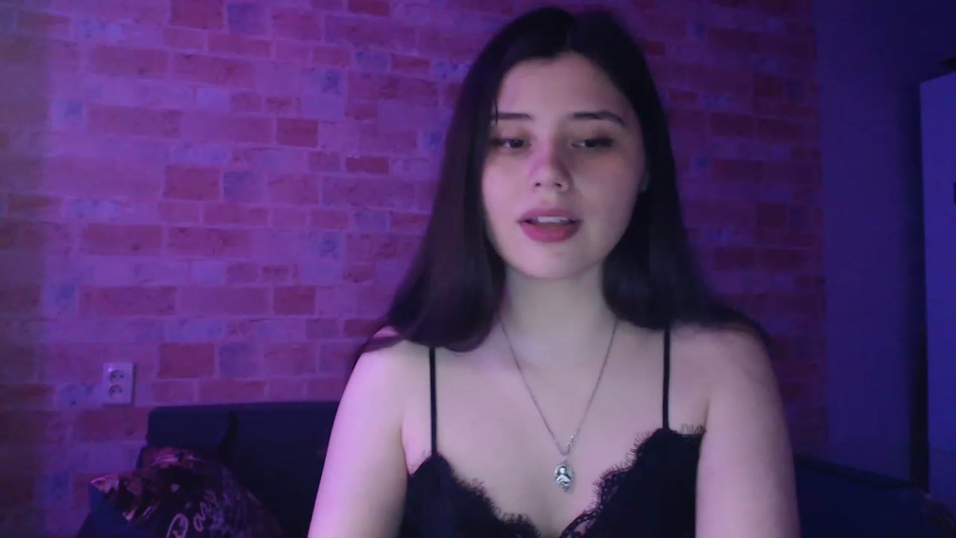 Gallery image thumbnail from Moon_light23's myfreecams stream on, 05/14/2023, 19:51 image 8 of 20