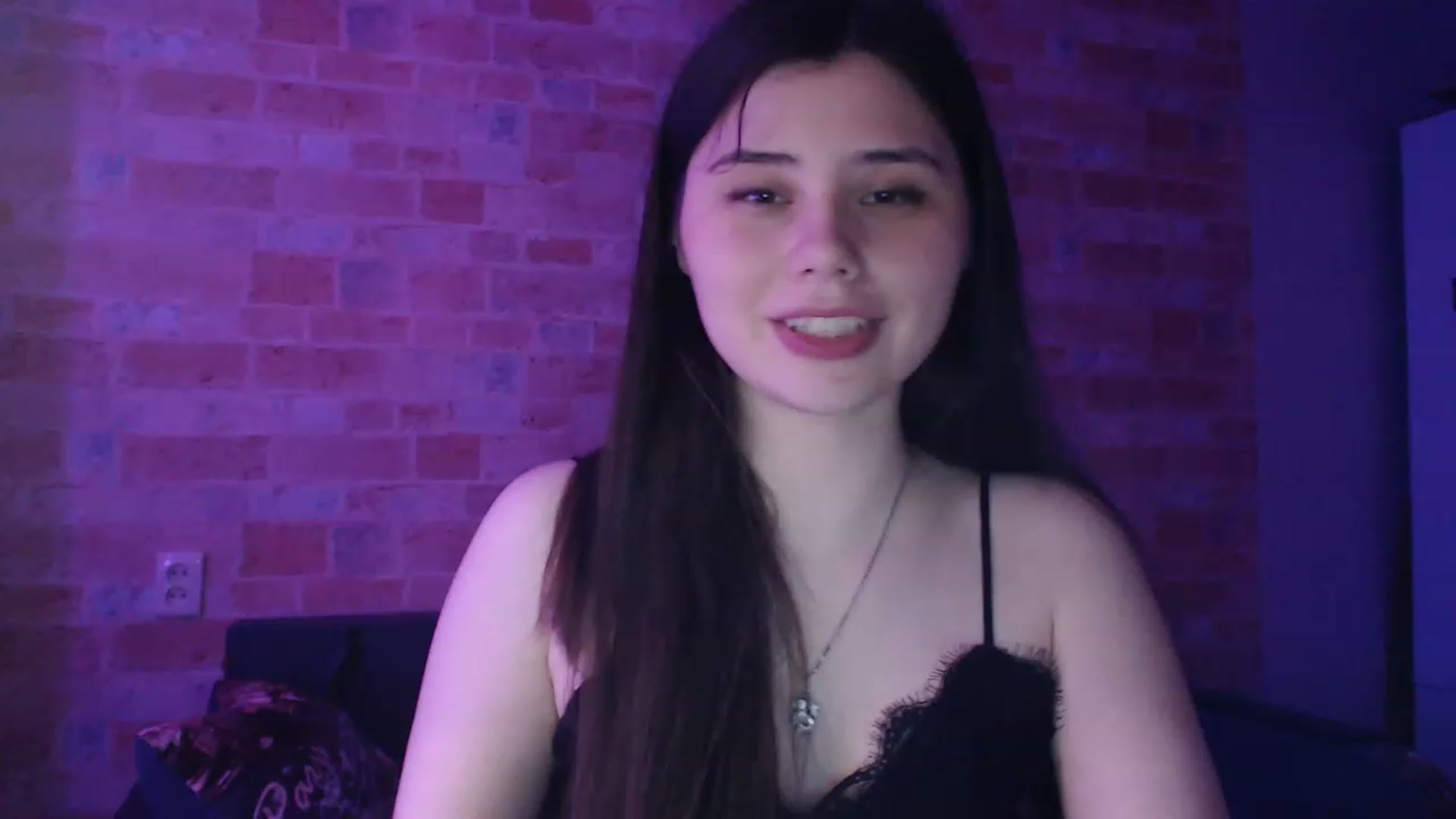 Gallery image thumbnail from Moon_light23's myfreecams stream on, 05/14/2023, 19:51 image 3 of 20