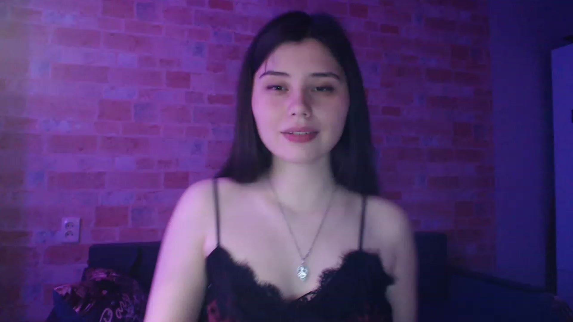 Gallery image thumbnail from Moon_light23's myfreecams stream on, 05/14/2023, 19:51 image 17 of 20