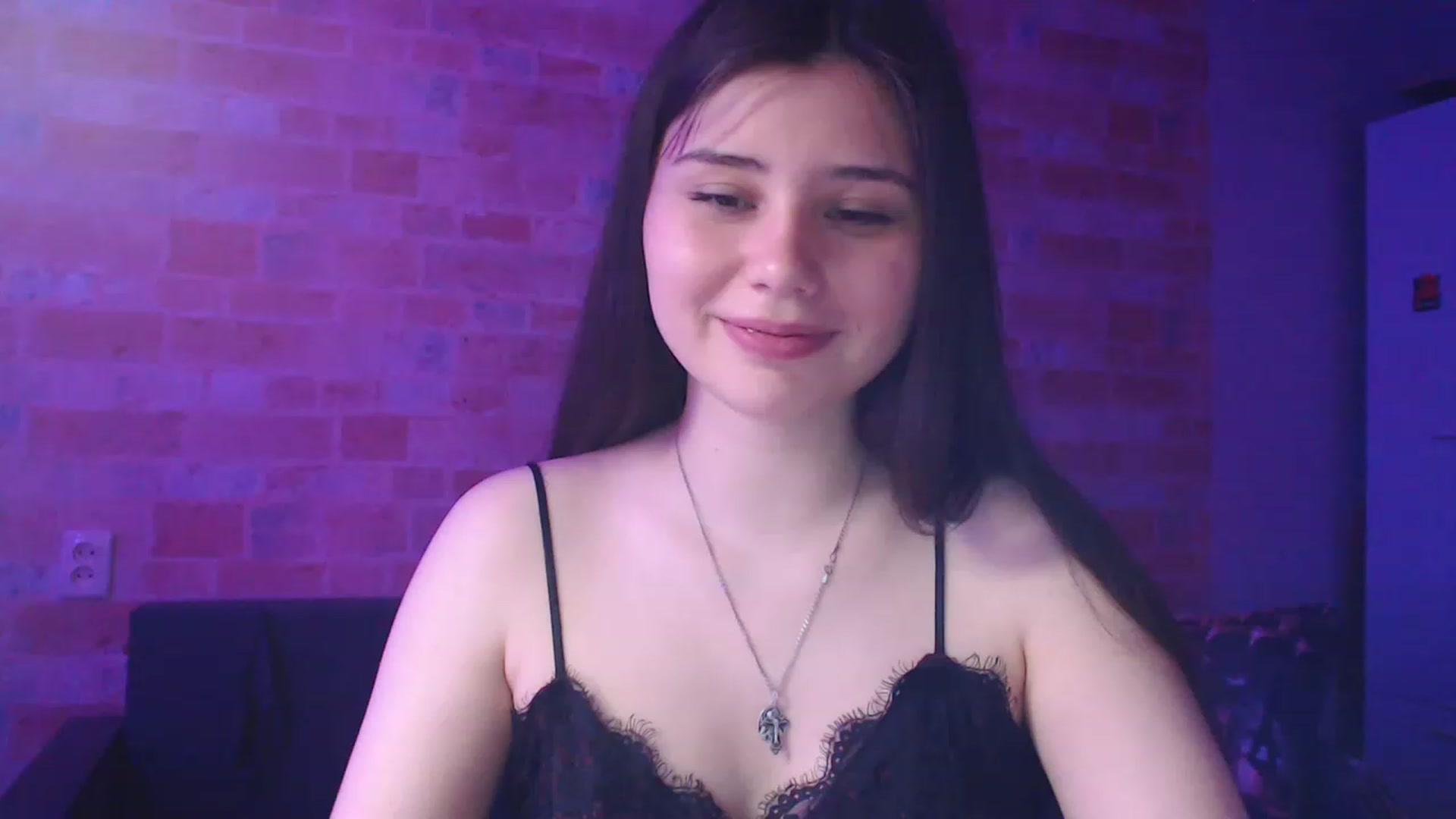 Gallery image thumbnail from Moon_light23's myfreecams stream on, 05/19/2023, 20:52 image 9 of 20