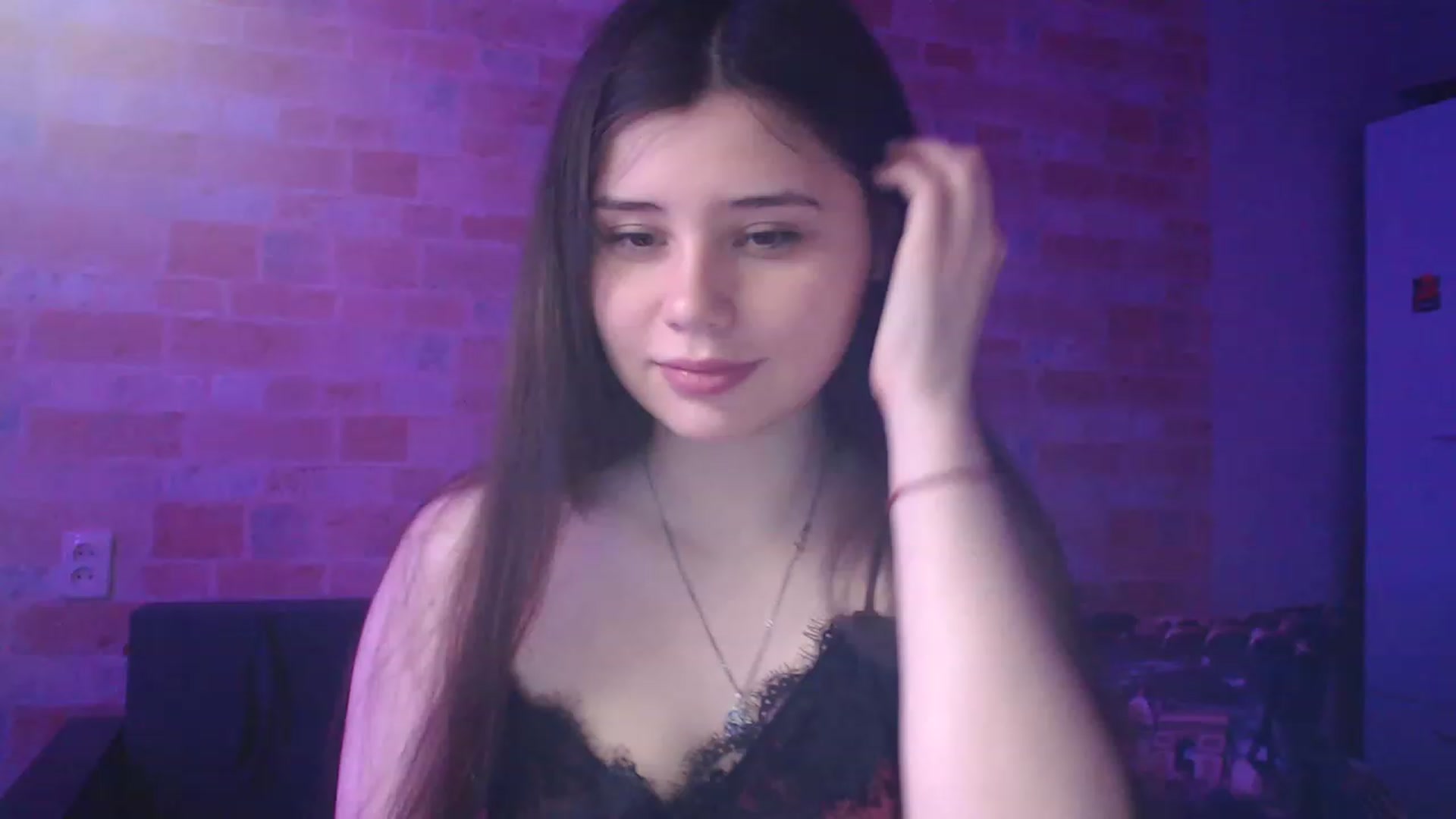 Gallery image thumbnail from Moon_light23's myfreecams stream on, 05/19/2023, 20:52 image 2 of 20