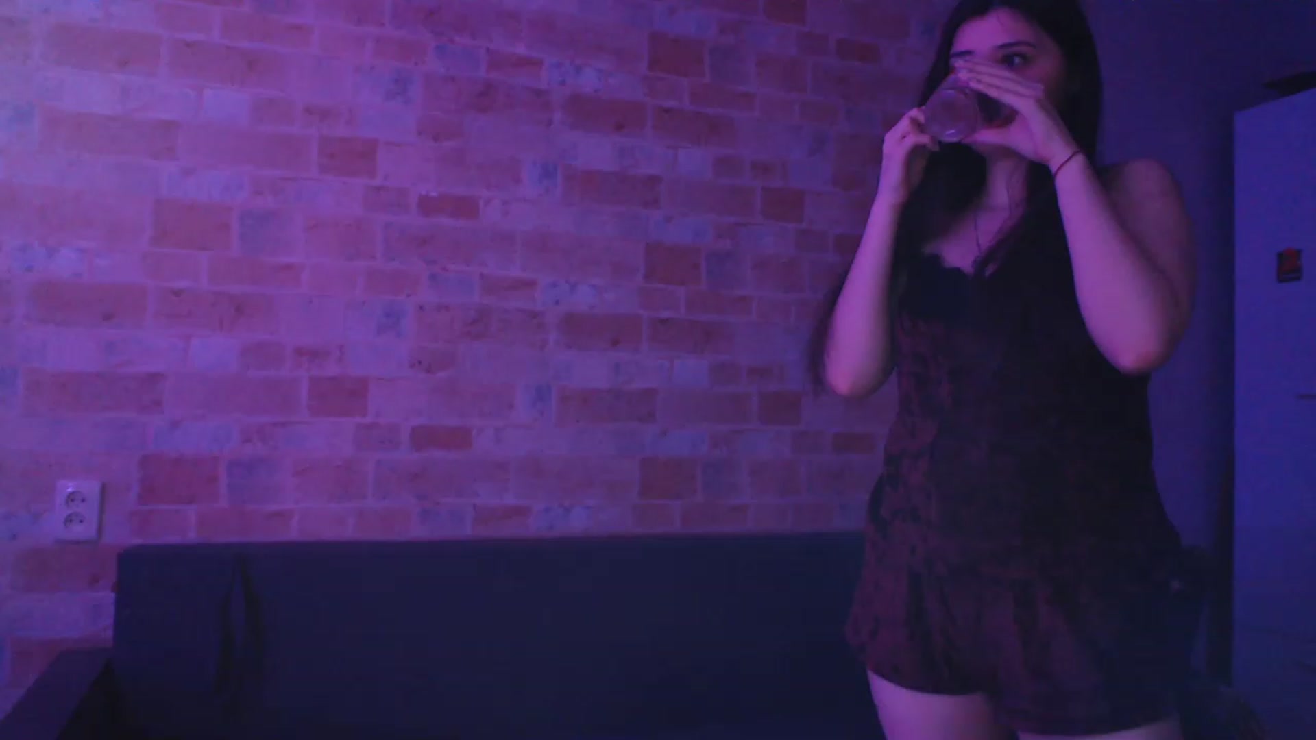 Gallery image thumbnail from Moon_light23's myfreecams stream on, 05/19/2023, 20:52 image 5 of 20
