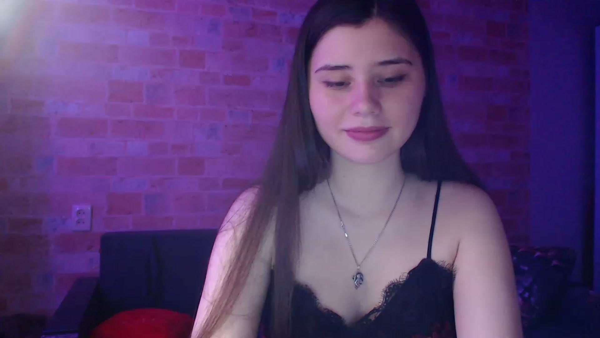 Gallery image thumbnail from Moon_light23's myfreecams stream on, 05/24/2023, 18:32 image 4 of 20