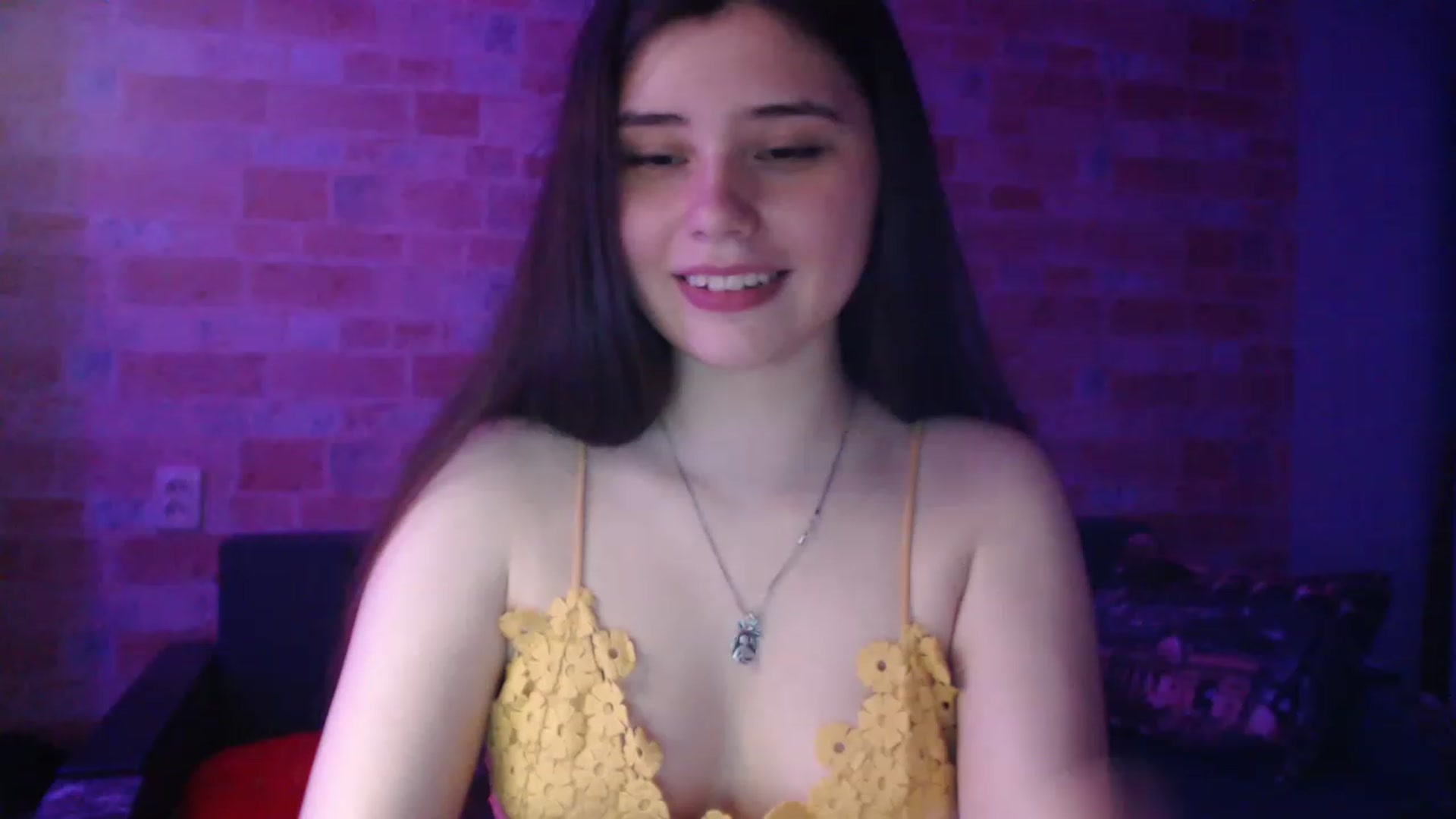Gallery image thumbnail from Moon_light23's myfreecams stream on, 05/28/2023, 19:40 image 17 of 20