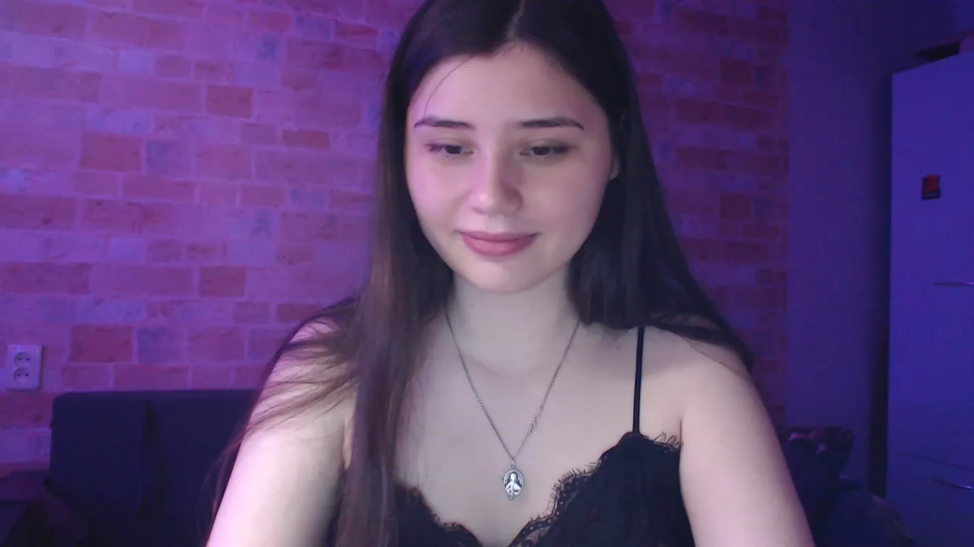 Gallery image thumbnail from Moon_light23's myfreecams stream on, 05/31/2023, 20:00 image 17 of 20