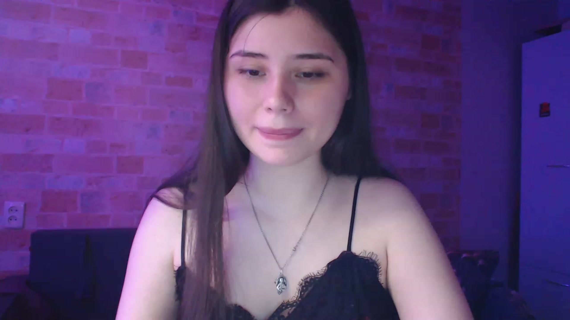 Gallery image thumbnail from Moon_light23's myfreecams stream on, 05/31/2023, 20:00 image 19 of 20