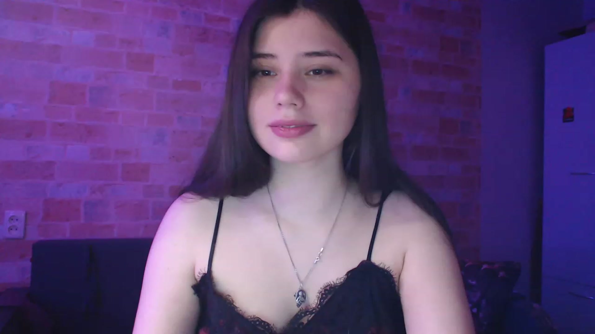 Gallery image thumbnail from Moon_light23's myfreecams stream on, 05/31/2023, 20:00 image 2 of 20