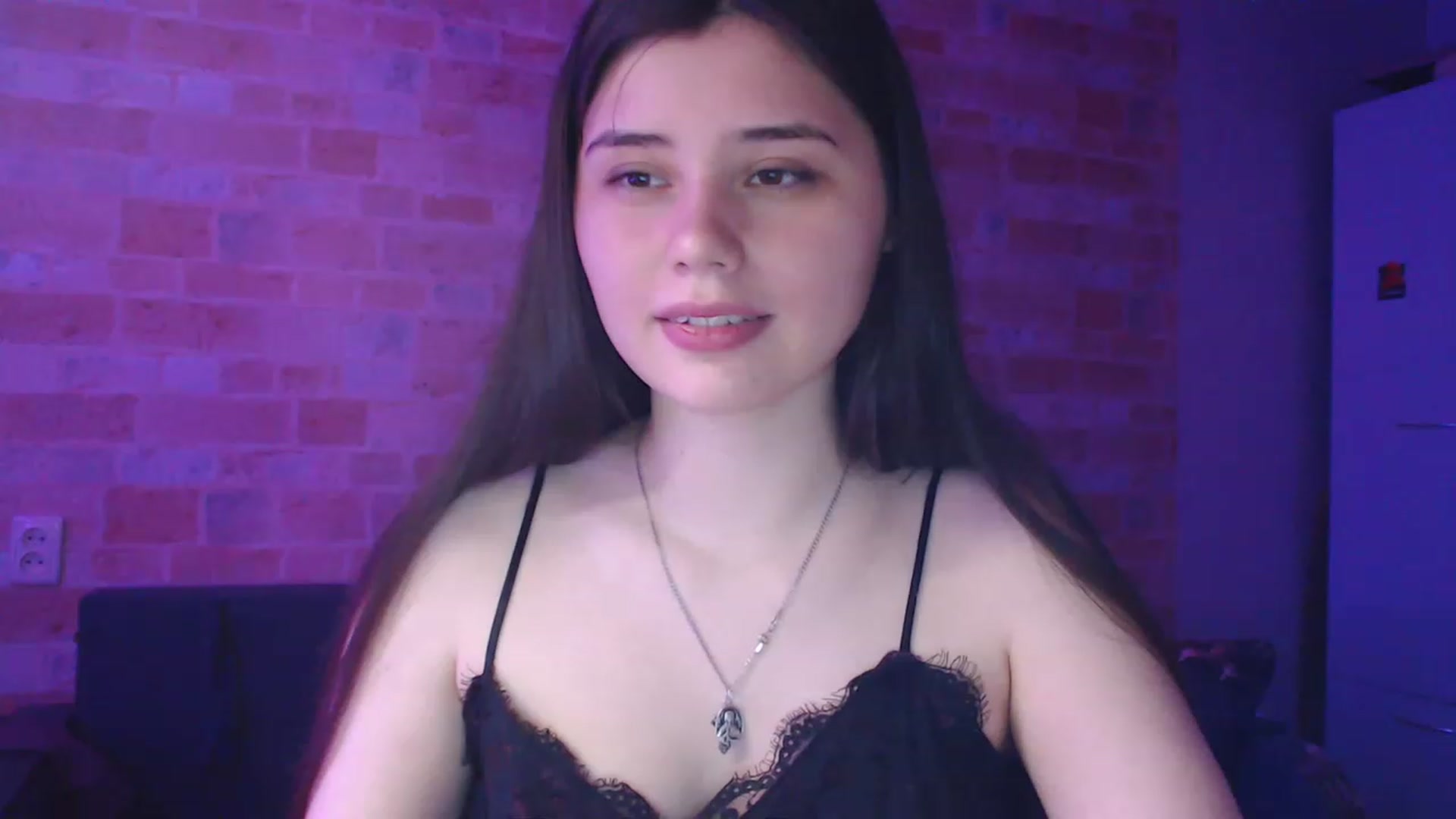 Gallery image thumbnail from Moon_light23's myfreecams stream on, 05/31/2023, 20:00 image 20 of 20