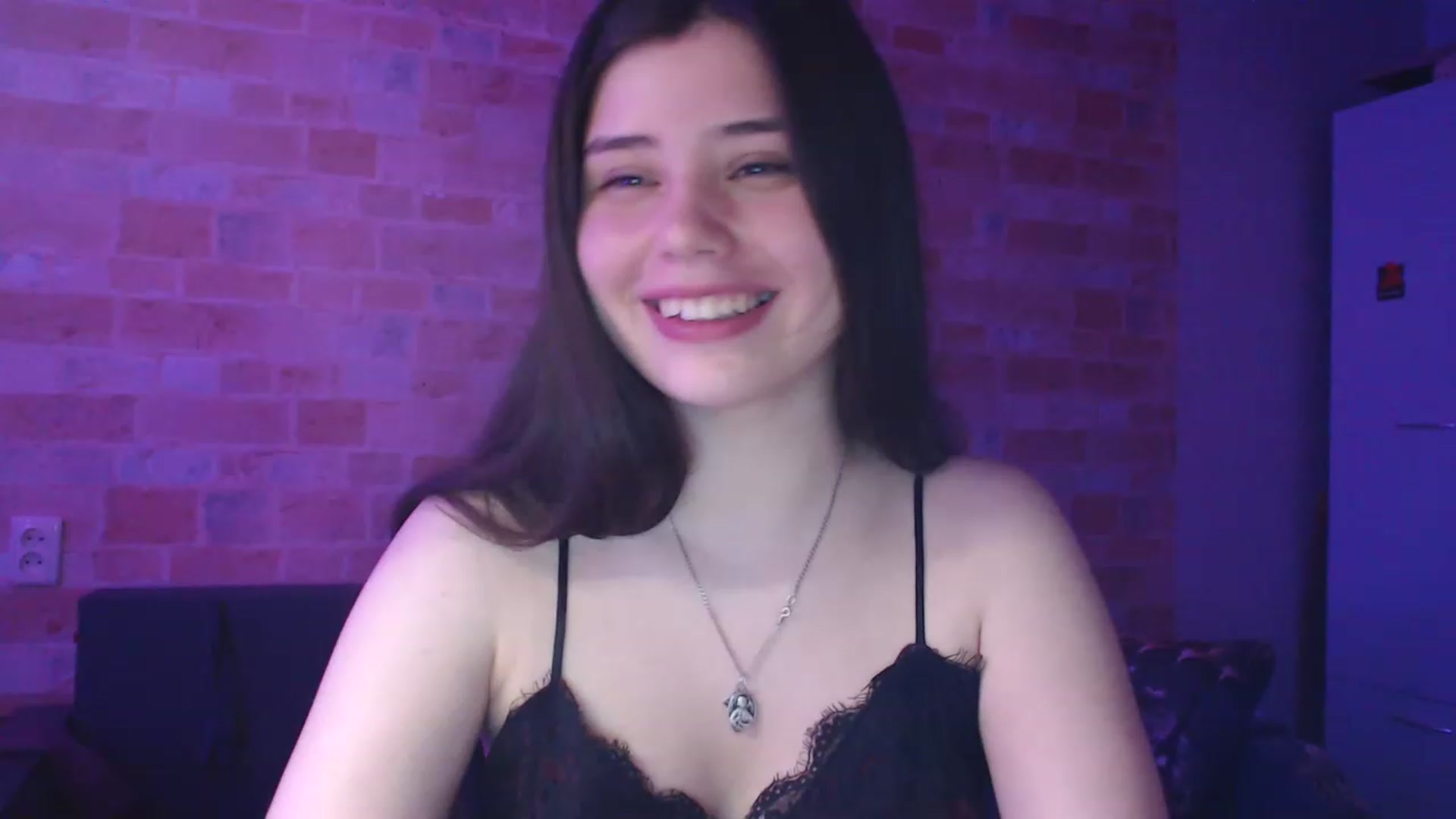 Gallery image thumbnail from Moon_light23's myfreecams stream on, 05/31/2023, 20:00 image 8 of 20