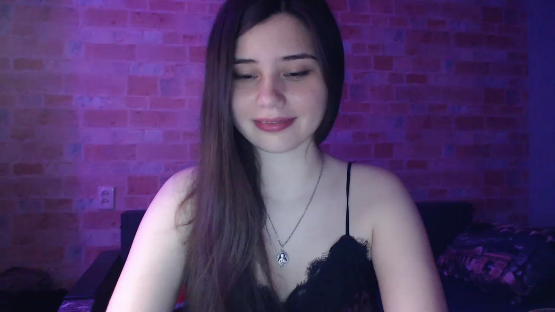 Gallery image thumbnail from Moon_light23's myfreecams stream on, 06/06/2023, 19:35 image 6 of 20