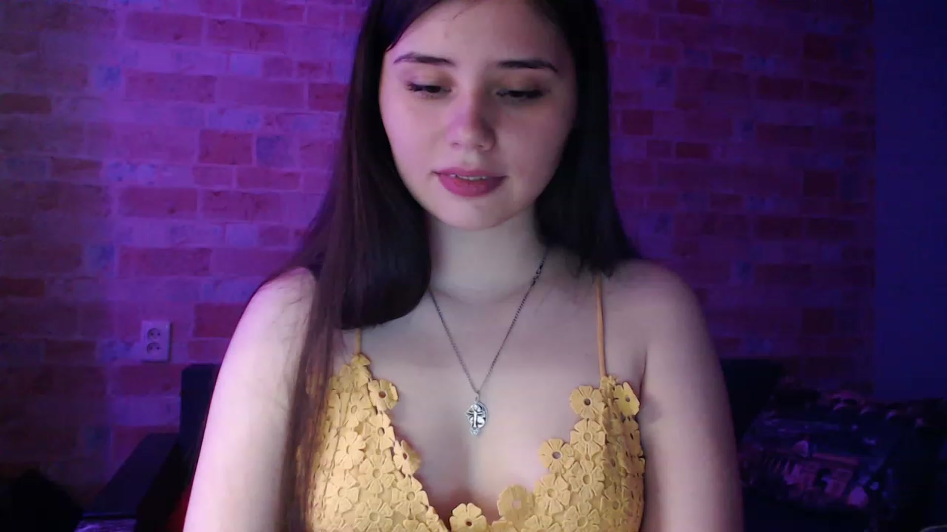Gallery image thumbnail from Moon_light23's myfreecams stream on, 06/07/2023, 19:03 image 6 of 20