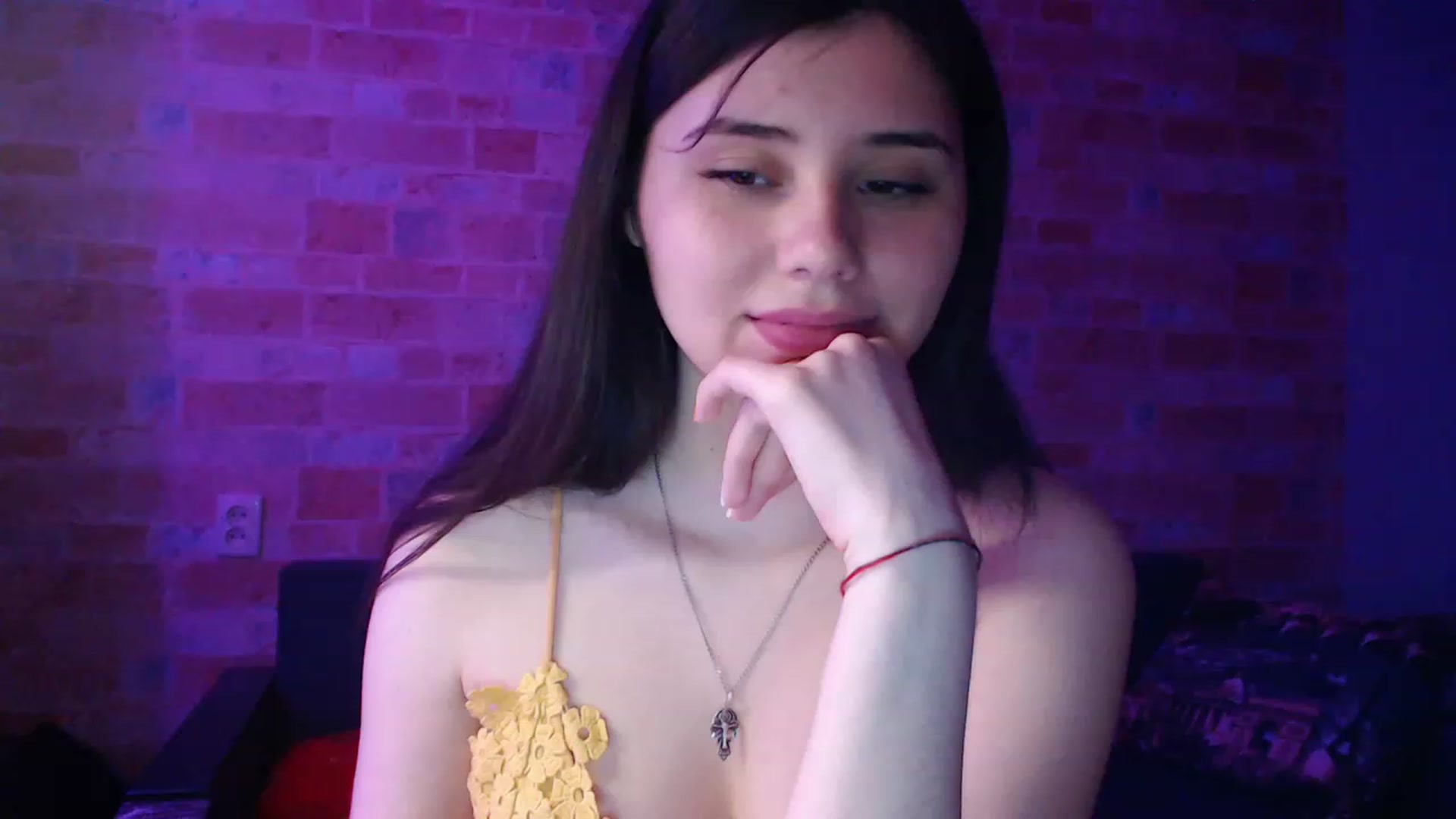 Gallery image thumbnail from Moon_light23's myfreecams stream on, 06/07/2023, 19:03 image 19 of 20