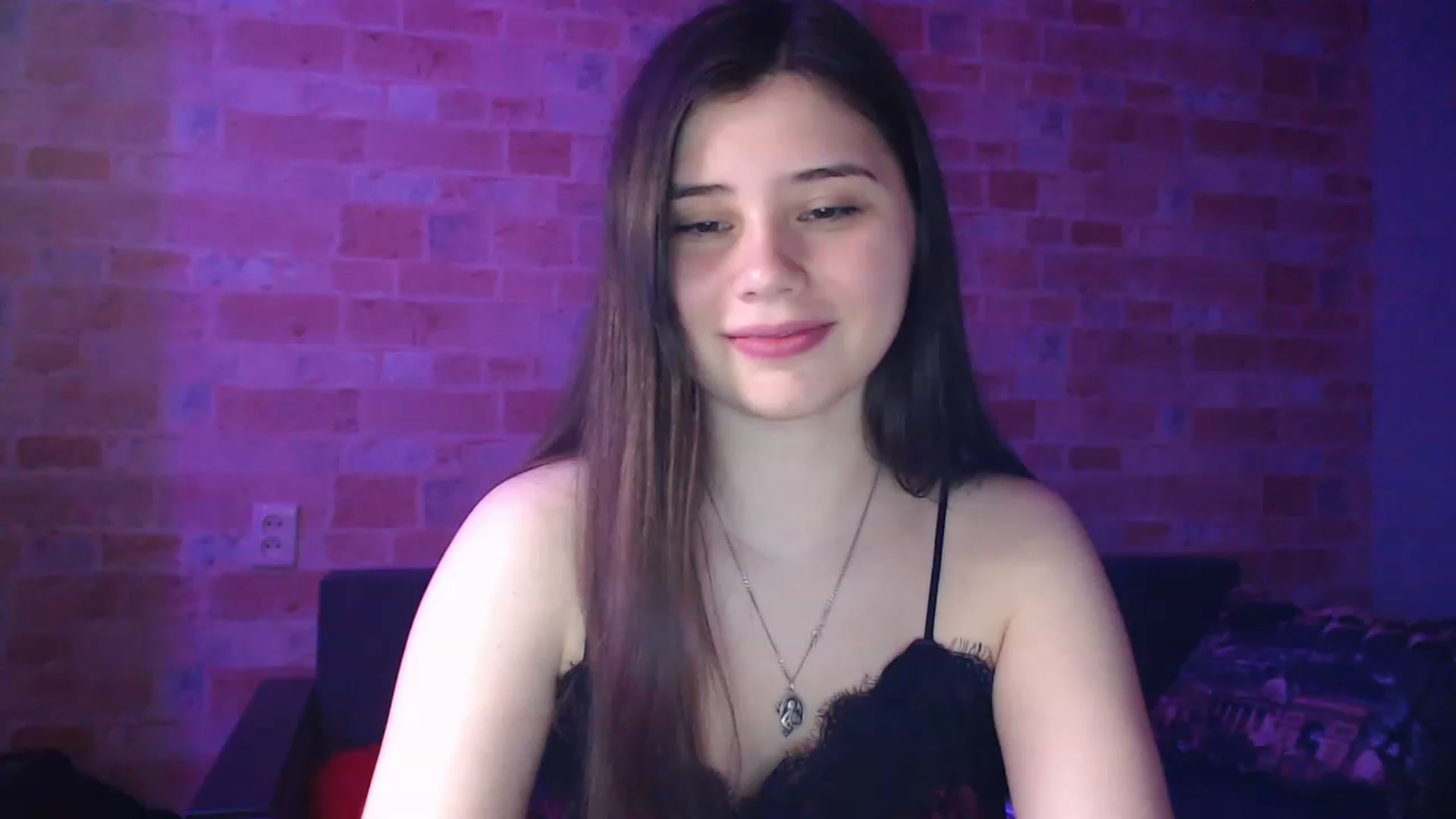 Gallery image thumbnail from Moon_light23's myfreecams stream on, 06/08/2023, 18:34 image 7 of 20