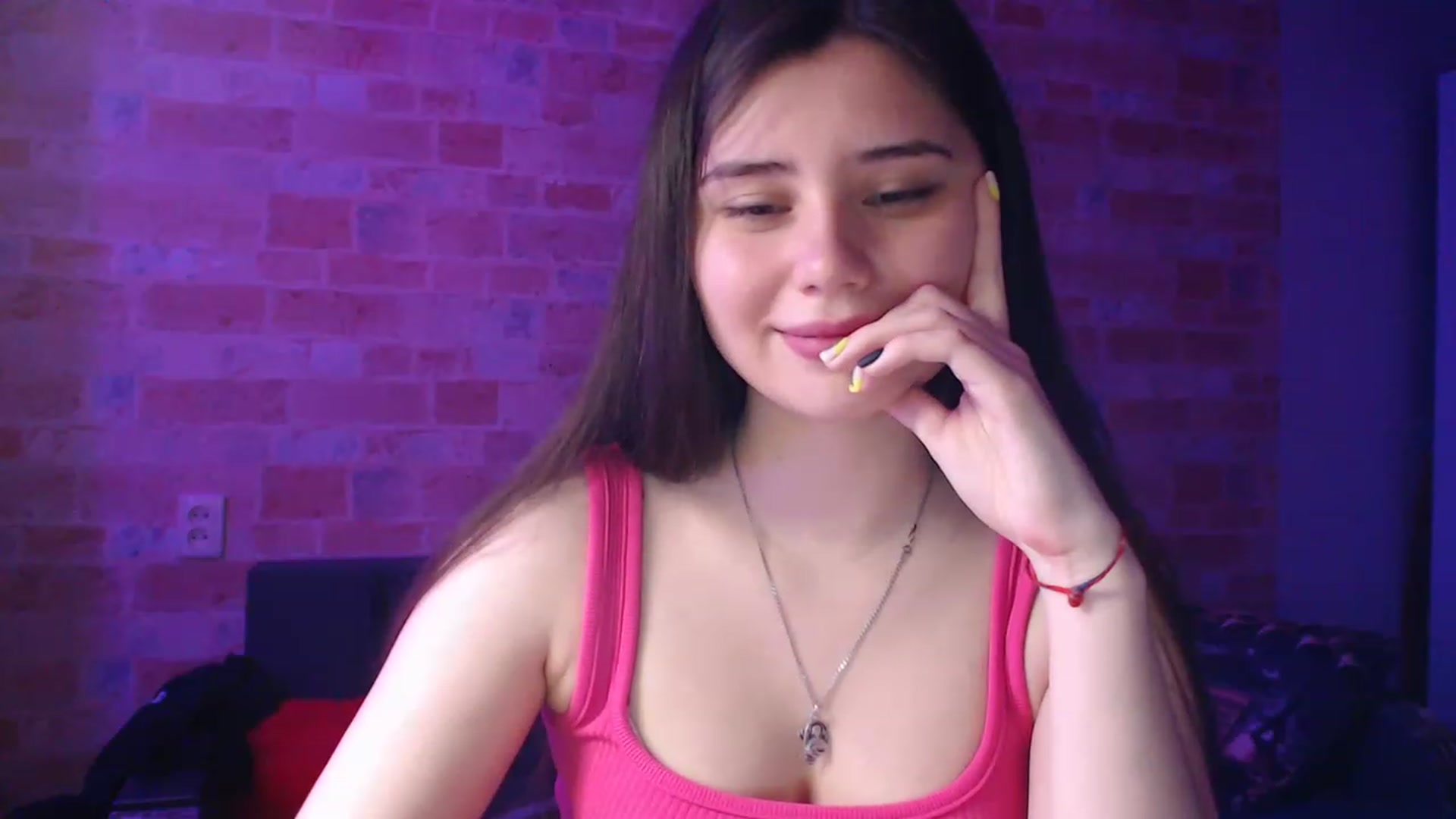 Gallery image thumbnail from Moon_light23's myfreecams stream on, 06/15/2023, 19:14 image 10 of 20