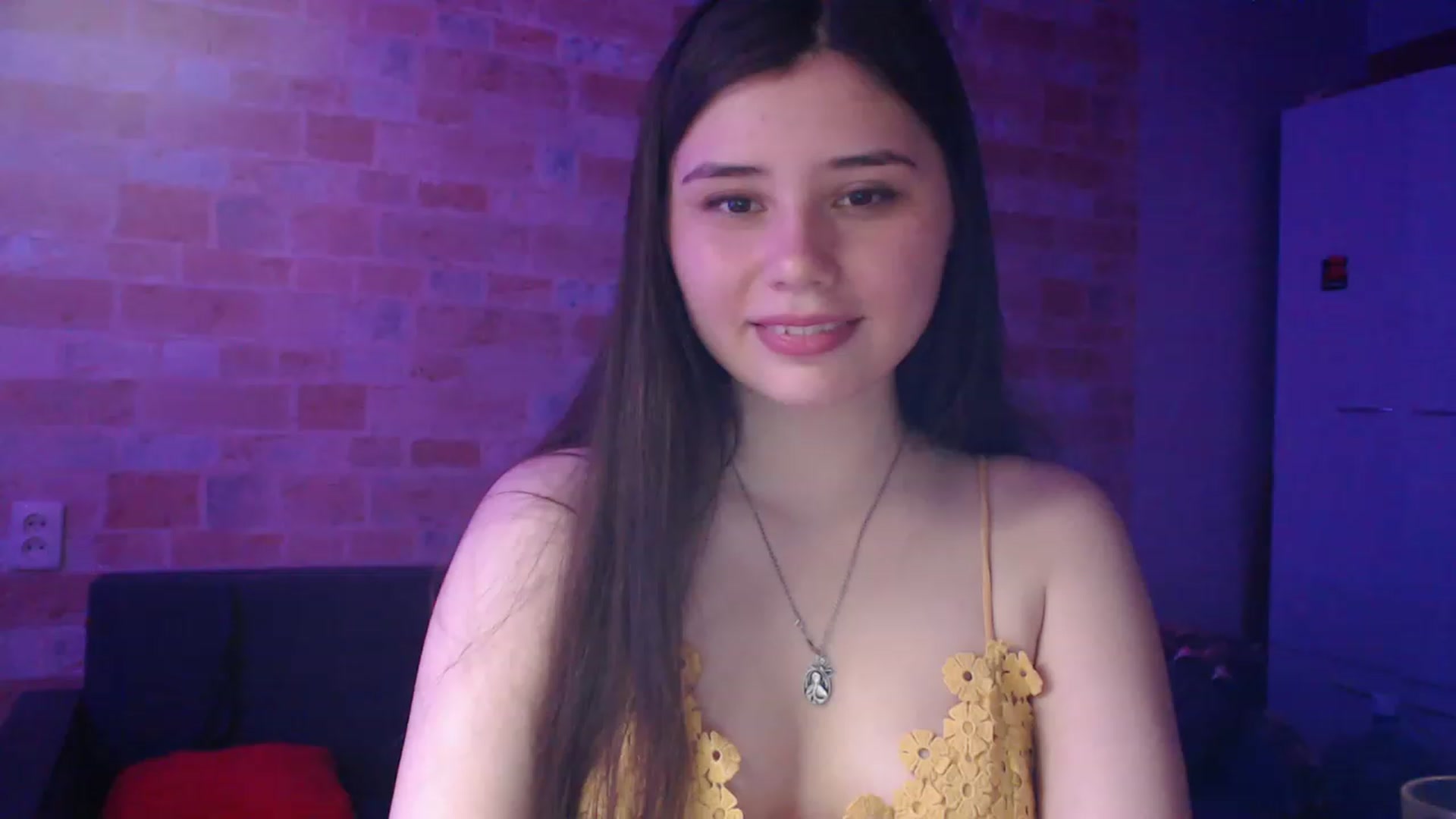 Gallery image thumbnail from Moon_light23's myfreecams stream on, 06/21/2023, 18:51 image 5 of 20