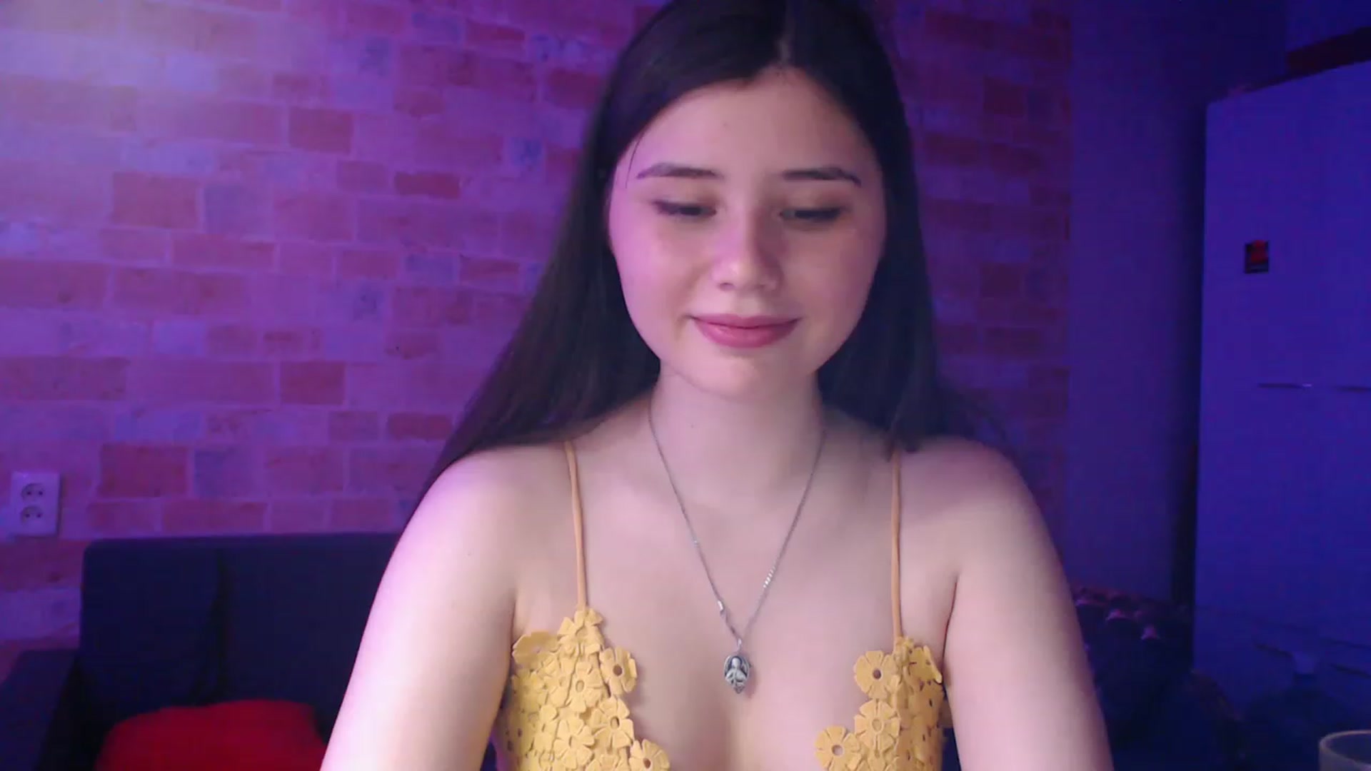 Gallery image thumbnail from Moon_light23's myfreecams stream on, 06/21/2023, 18:51 image 12 of 20