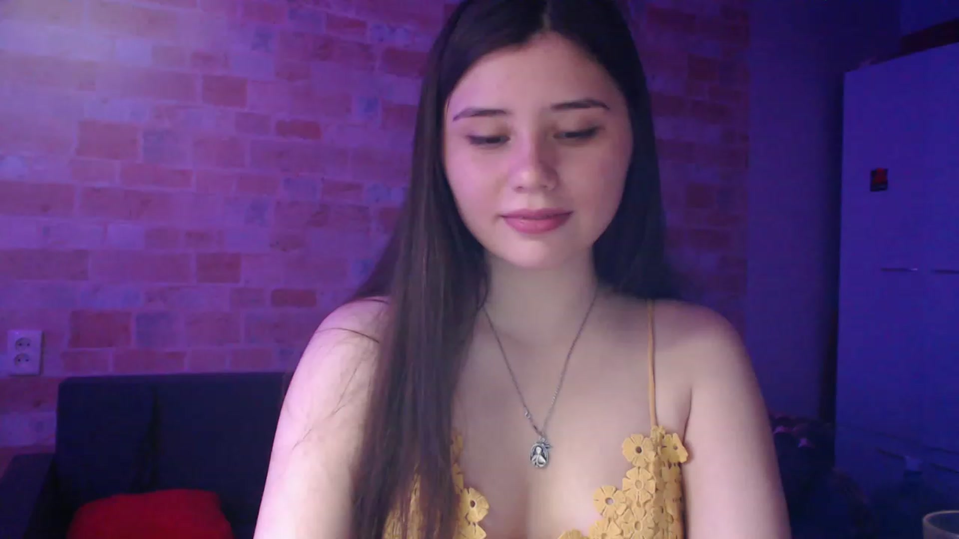 Gallery image thumbnail from Moon_light23's myfreecams stream on, 06/21/2023, 18:51 image 6 of 20