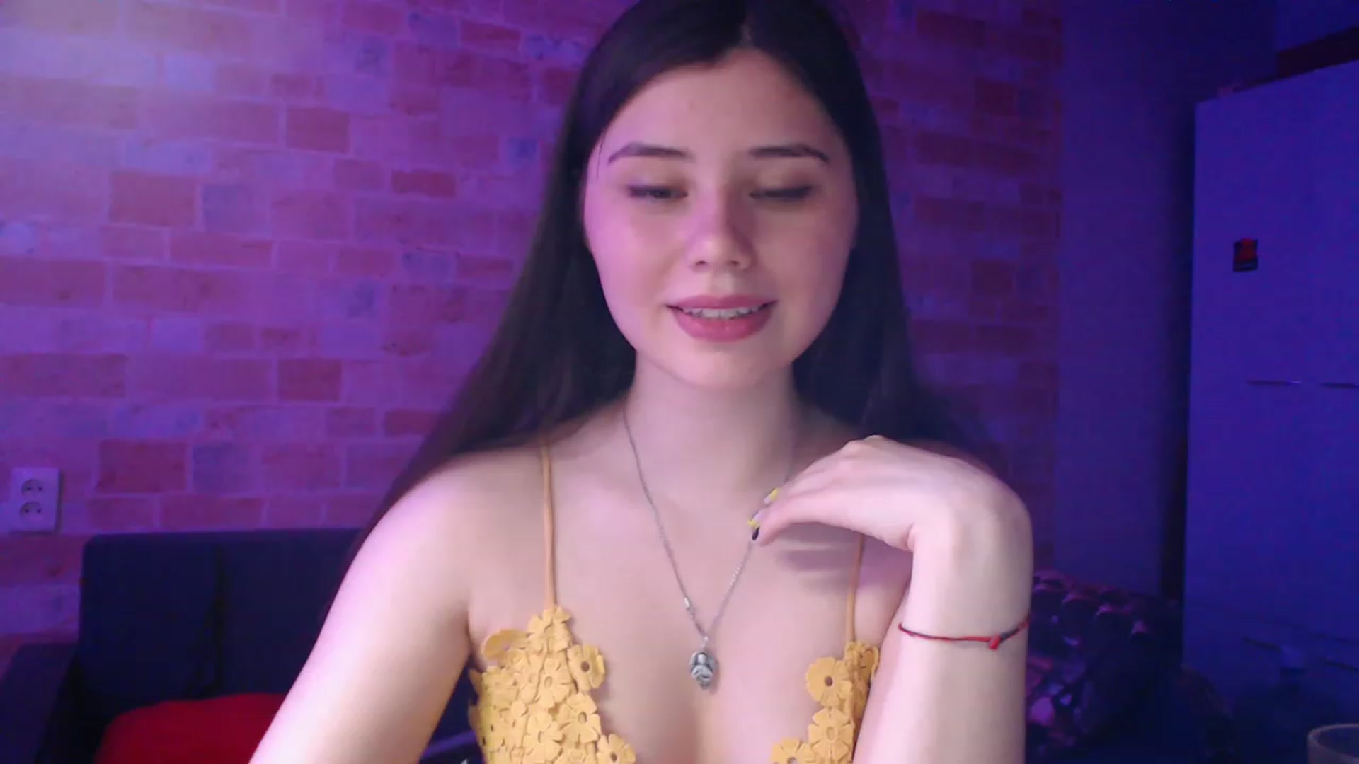 Gallery image thumbnail from Moon_light23's myfreecams stream on, 06/21/2023, 18:51 image 13 of 20