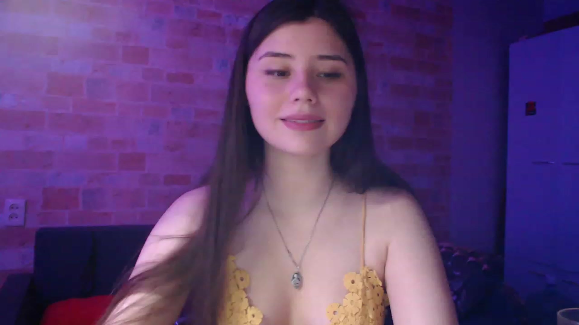 Gallery image thumbnail from Moon_light23's myfreecams stream on, 06/21/2023, 18:51 image 17 of 20