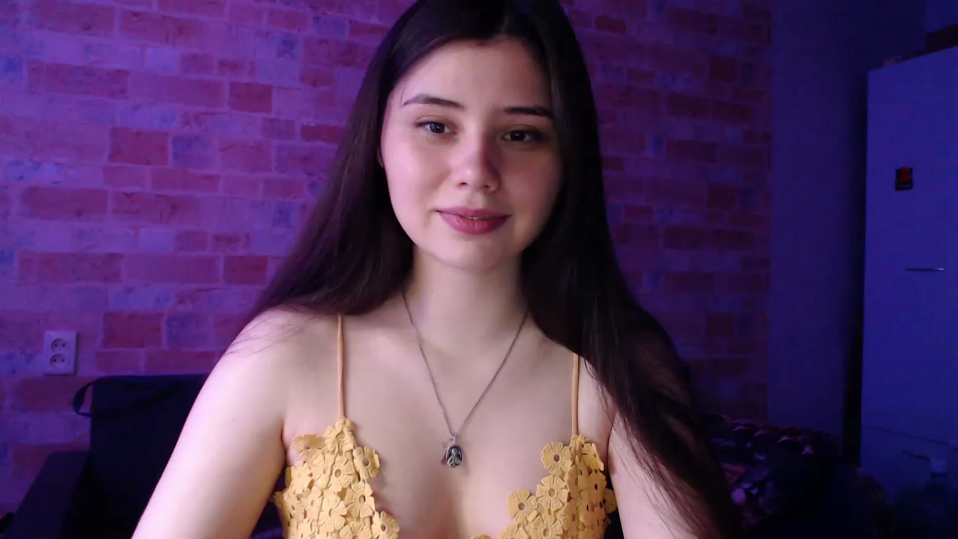 Gallery image thumbnail from Moon_light23's myfreecams stream on, 06/26/2023, 18:43 image 1 of 20