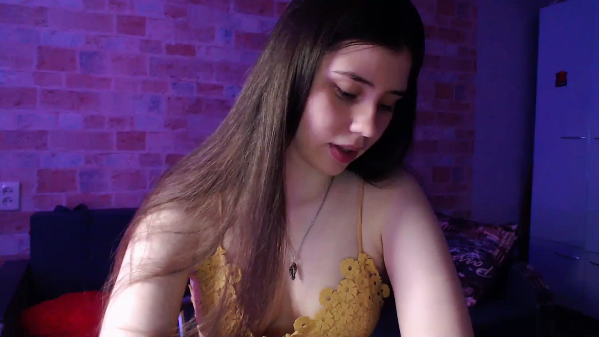Gallery image thumbnail from Moon_light23's myfreecams stream on, 07/07/2023, 18:02 image 5 of 20