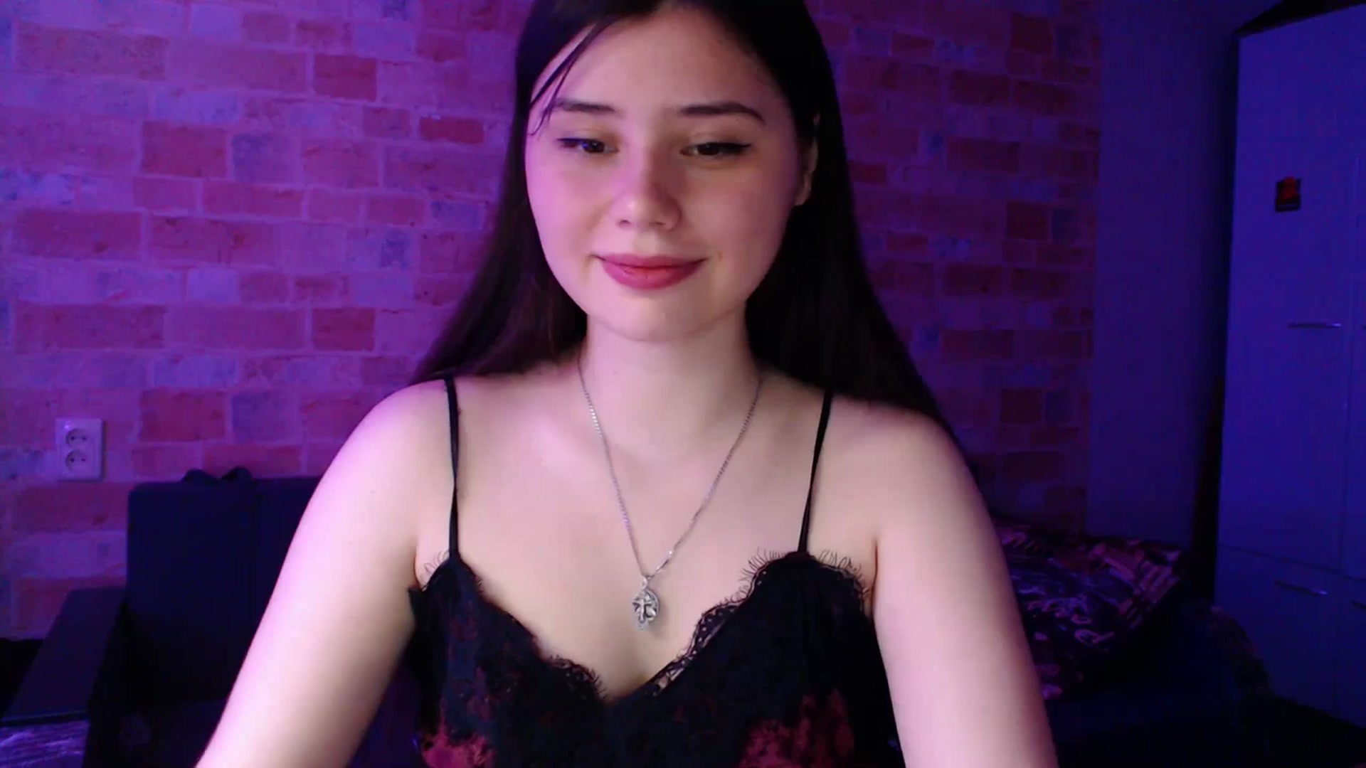 Gallery image thumbnail from Moon_light23's myfreecams stream on, 07/13/2023, 19:43 image 9 of 20