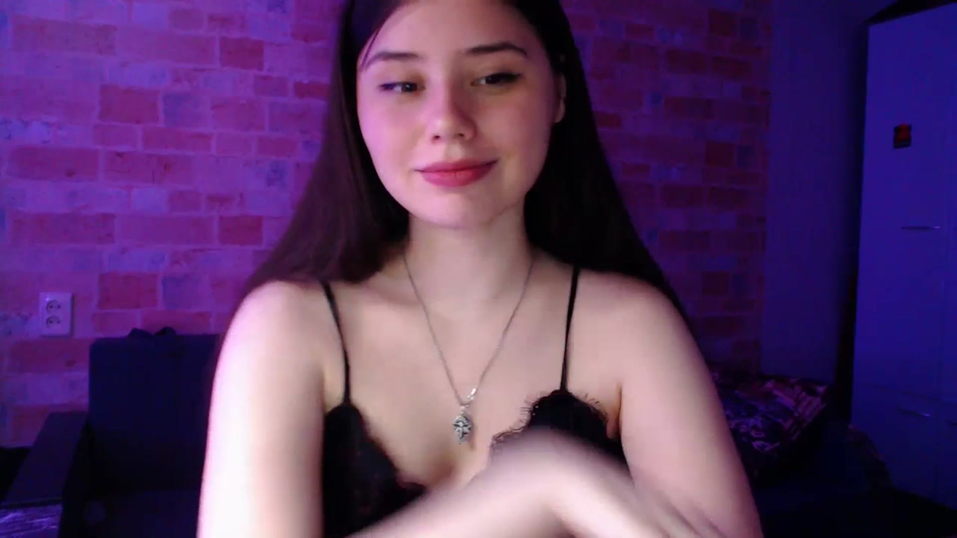 Gallery image thumbnail from Moon_light23's myfreecams stream on, 07/13/2023, 19:43 image 6 of 20