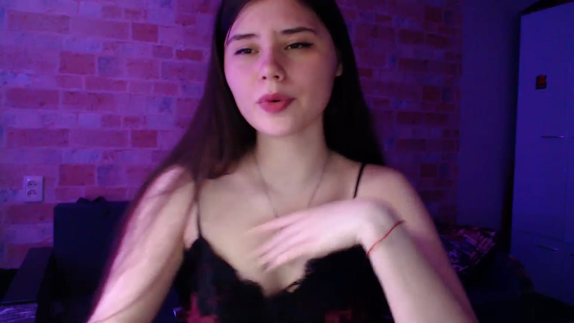 Gallery image thumbnail from Moon_light23's myfreecams stream on, 07/13/2023, 19:43 image 7 of 20