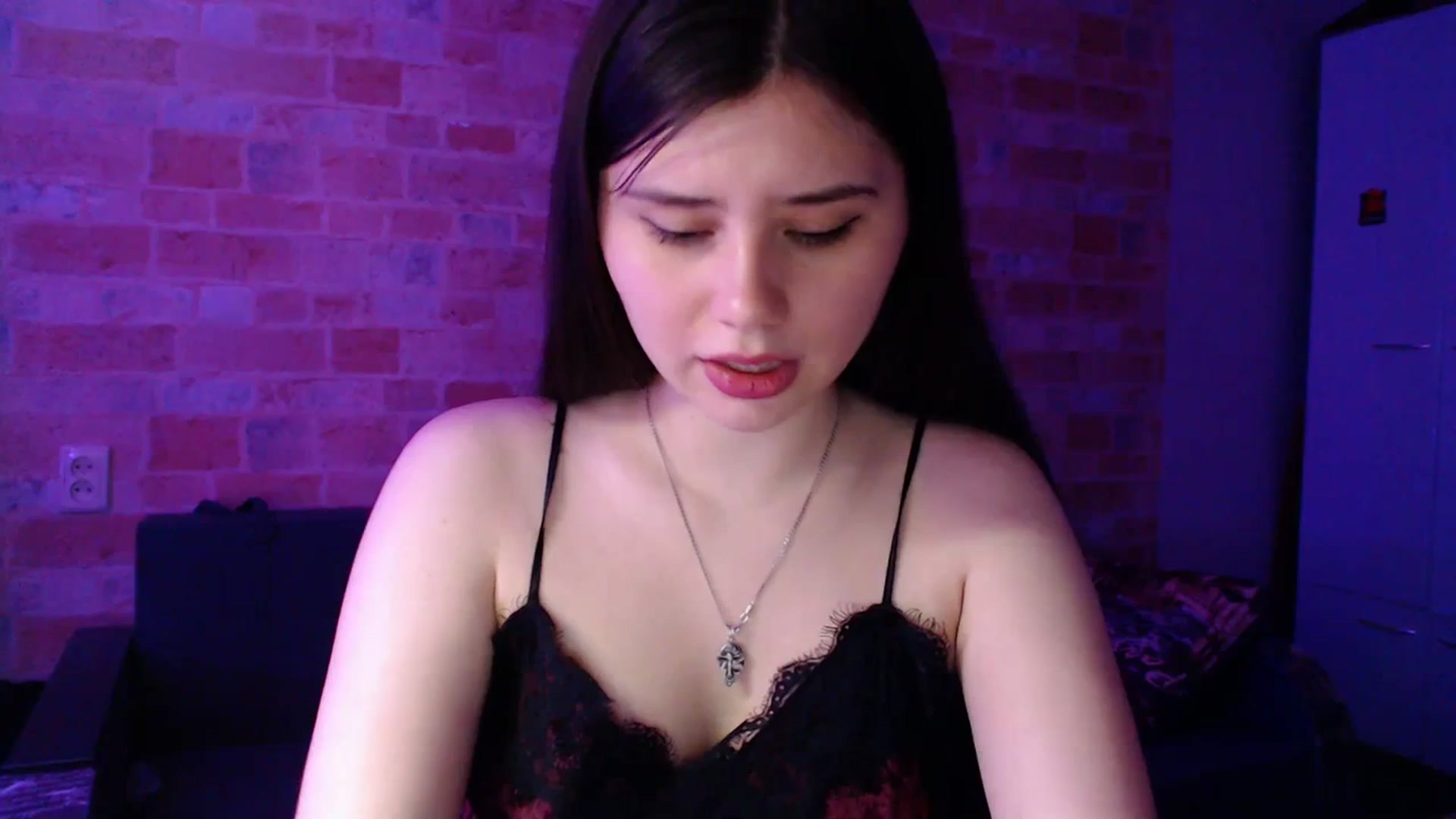 Gallery image thumbnail from Moon_light23's myfreecams stream on, 07/13/2023, 19:43 image 8 of 20