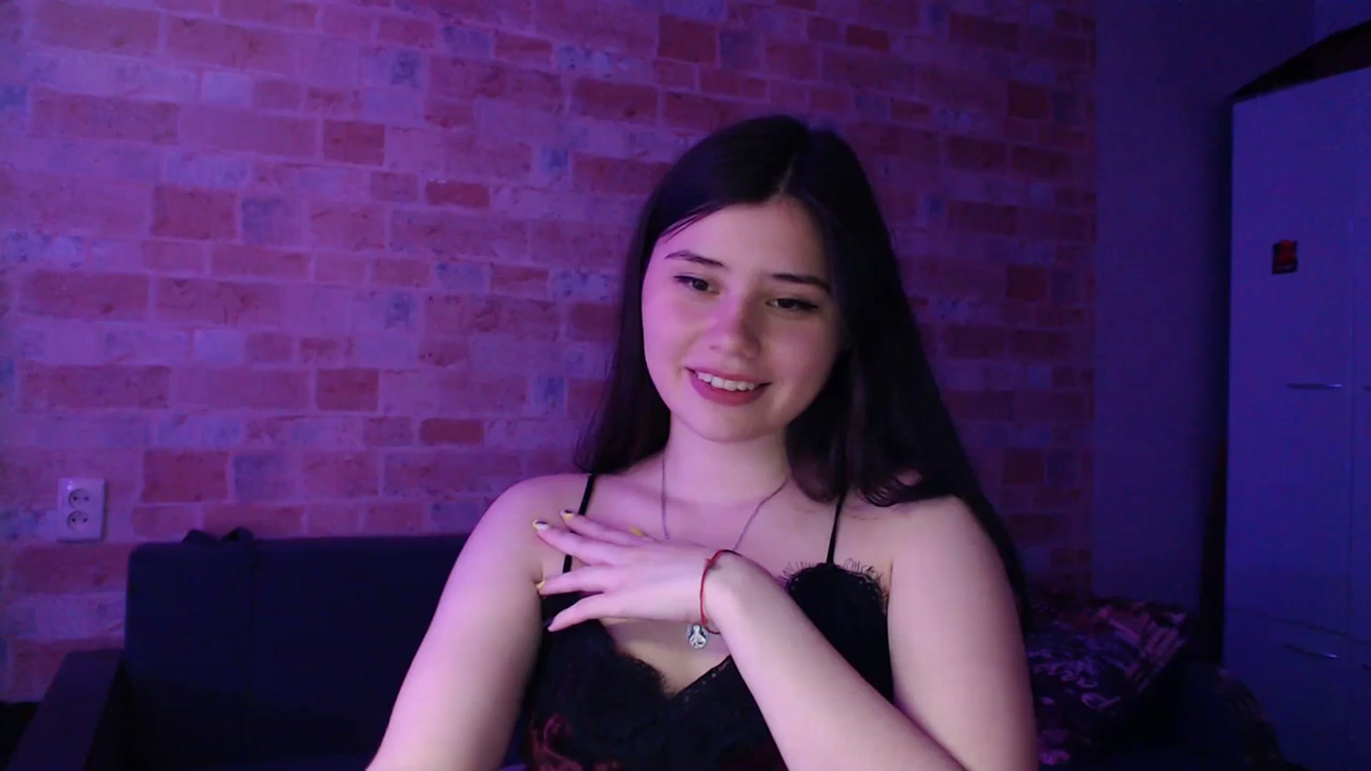 Gallery image thumbnail from Moon_light23's myfreecams stream on, 07/13/2023, 19:43 image 15 of 20