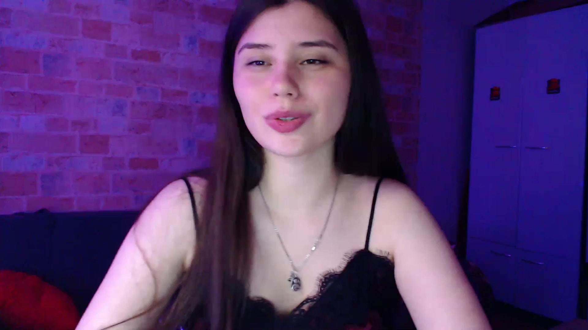 Gallery image thumbnail from Moon_light23's myfreecams stream on, 07/18/2023, 19:29 image 13 of 20