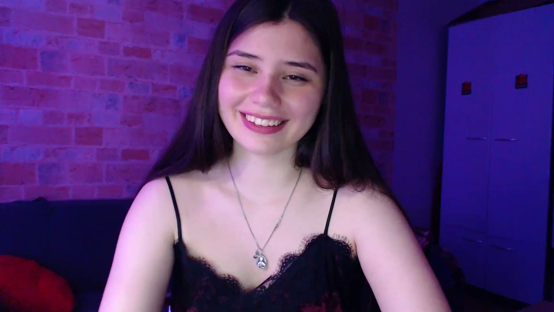 Gallery image thumbnail from Moon_light23's myfreecams stream on, 07/18/2023, 19:29 image 10 of 20
