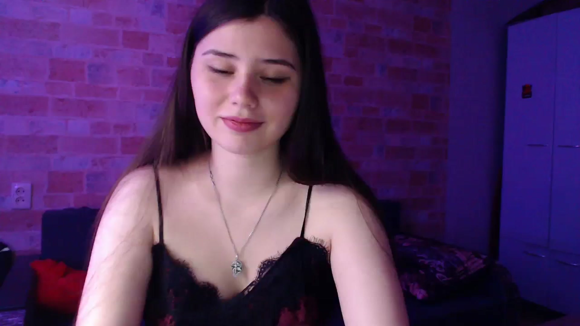 Gallery image thumbnail from Moon_light23's myfreecams stream on, 07/23/2023, 18:33 image 10 of 20