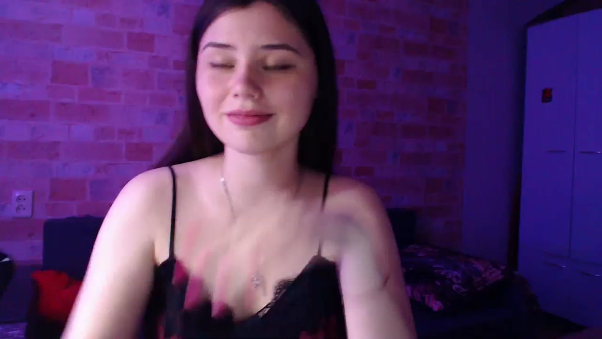 Gallery image thumbnail from Moon_light23's myfreecams stream on, 07/23/2023, 18:33 image 18 of 20