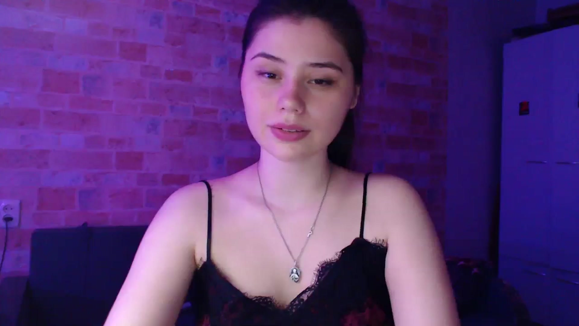 Gallery image thumbnail from Moon_light23's myfreecams stream on, 08/06/2023, 18:36 image 9 of 20