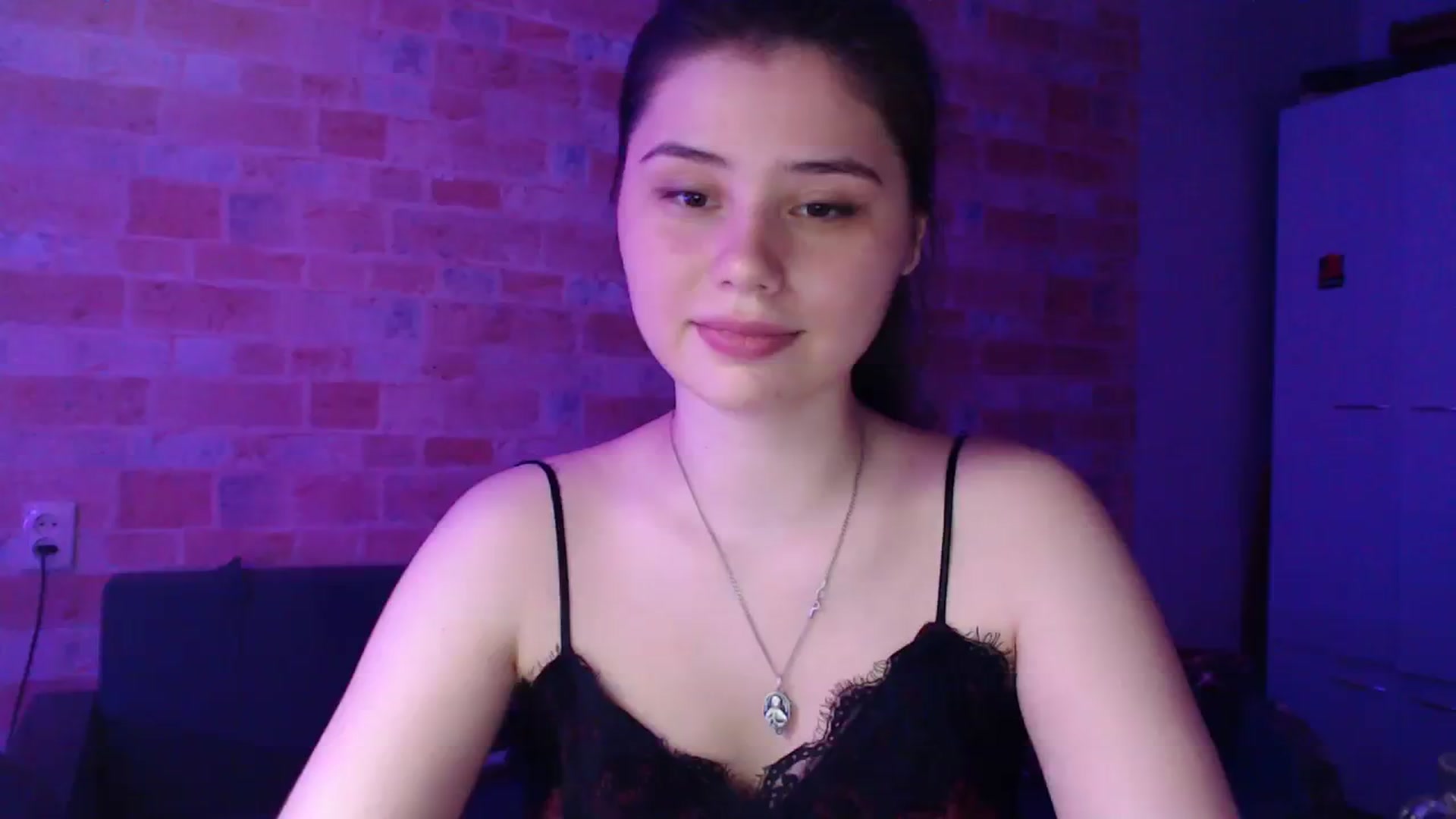 Gallery image thumbnail from Moon_light23's myfreecams stream on, 08/06/2023, 18:36 image 1 of 20