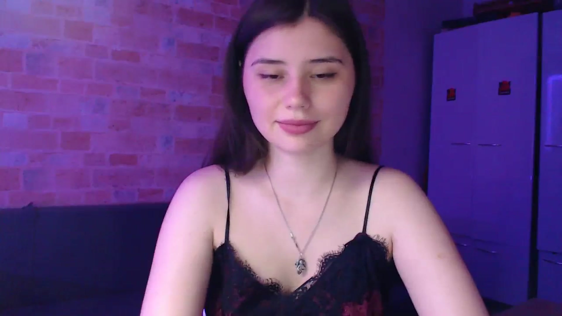 Gallery image thumbnail from Moon_light23's myfreecams stream on, 08/14/2023, 19:04 image 10 of 20