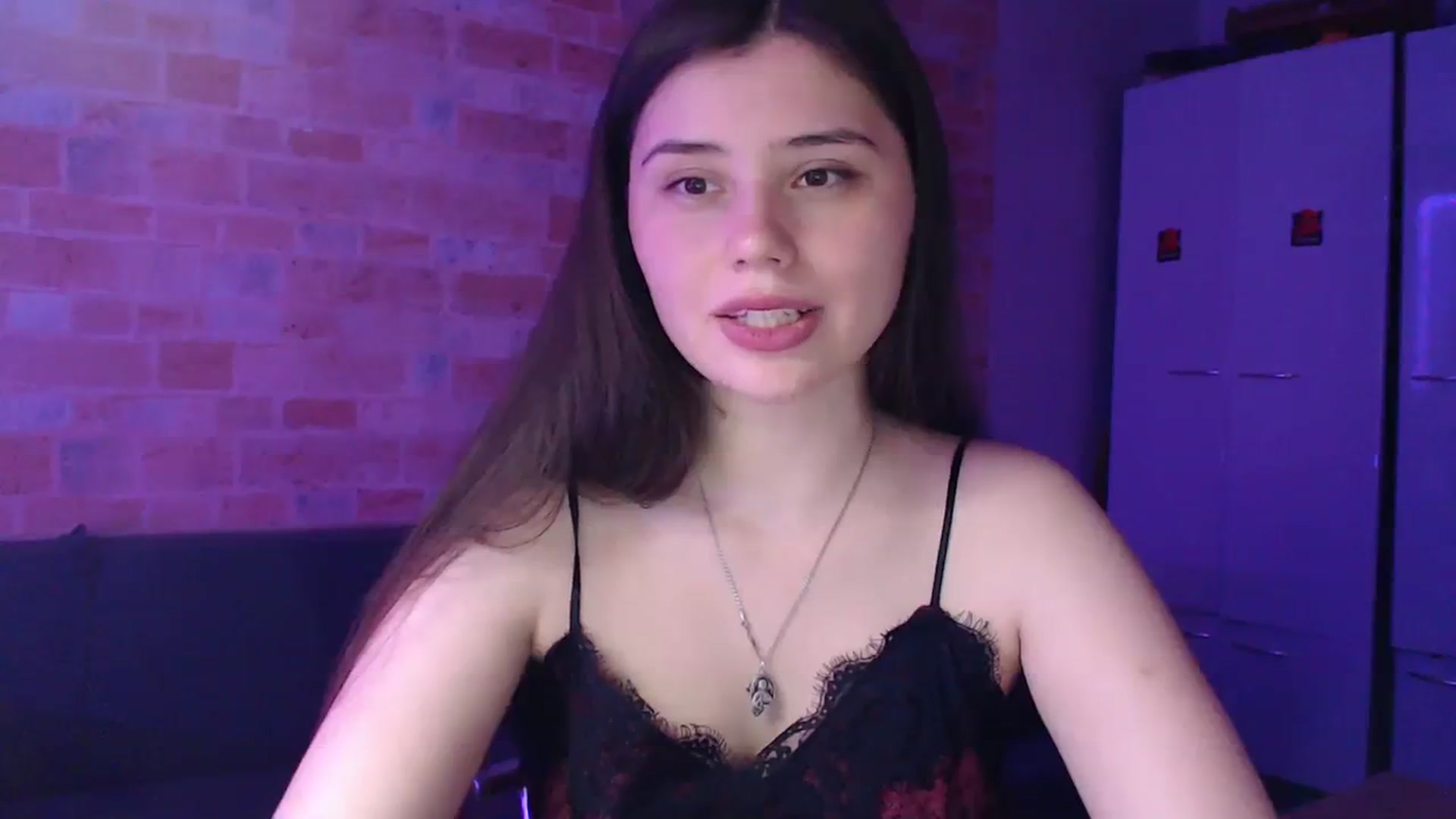 Gallery image thumbnail from Moon_light23's myfreecams stream on, 08/14/2023, 19:04 image 12 of 20
