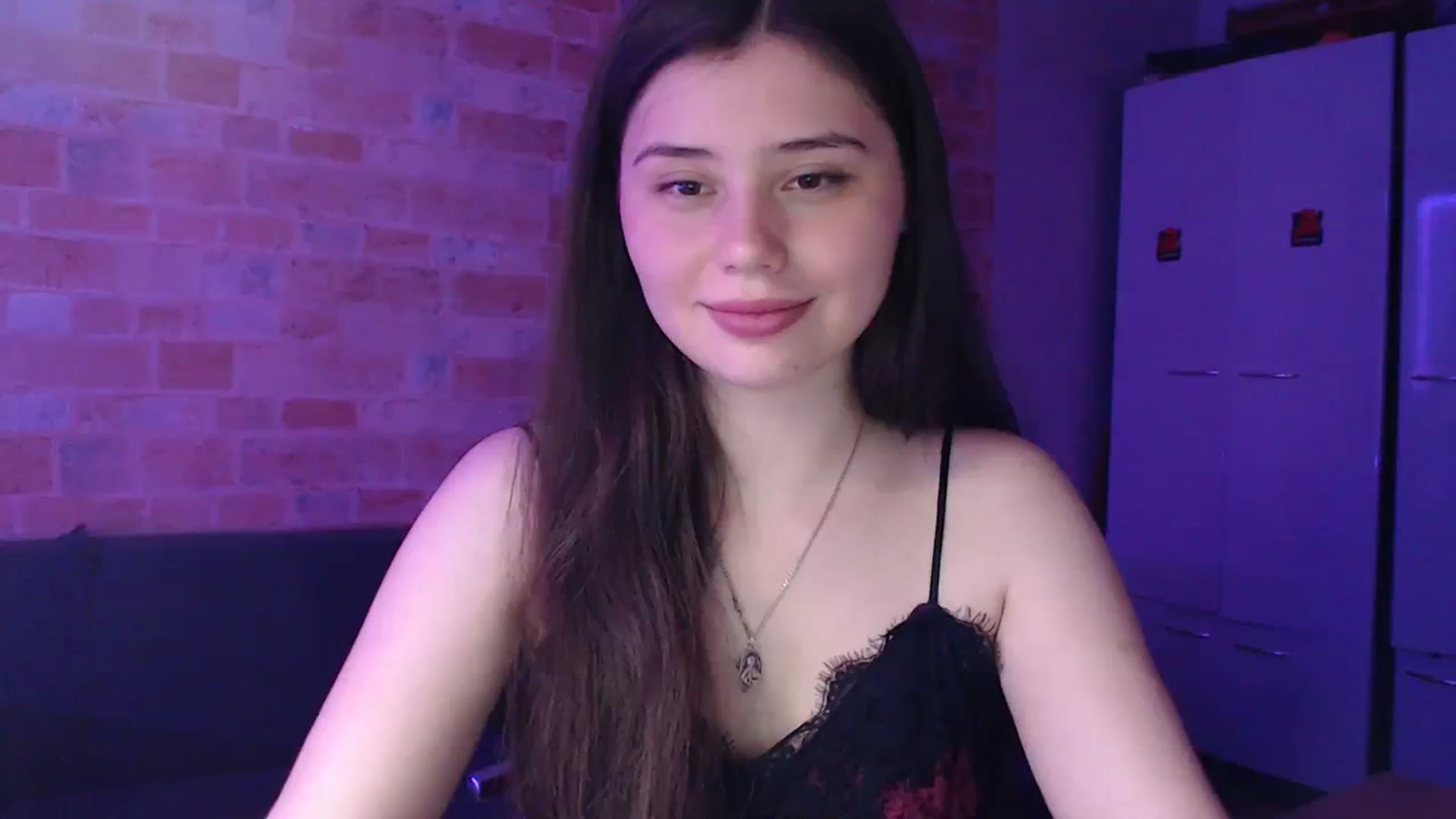 Gallery image thumbnail from Moon_light23's myfreecams stream on, 08/14/2023, 19:04 image 2 of 20