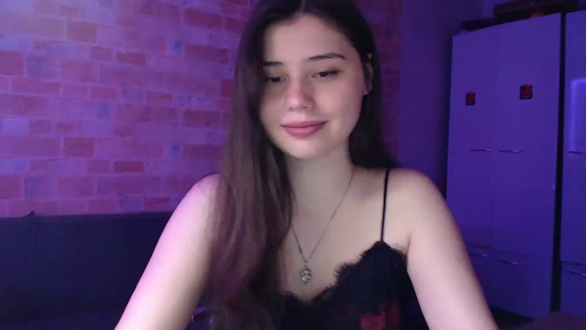 Gallery image thumbnail from Moon_light23's myfreecams stream on, 08/14/2023, 19:04 image 1 of 20
