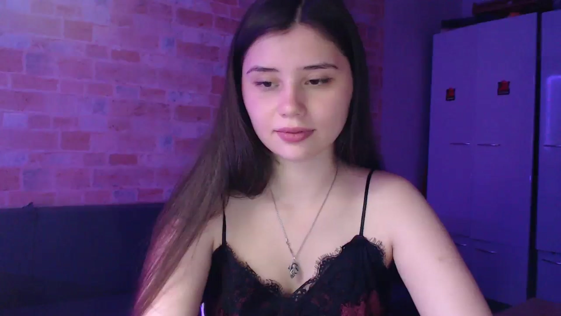 Gallery image thumbnail from Moon_light23's myfreecams stream on, 08/14/2023, 19:04 image 13 of 20
