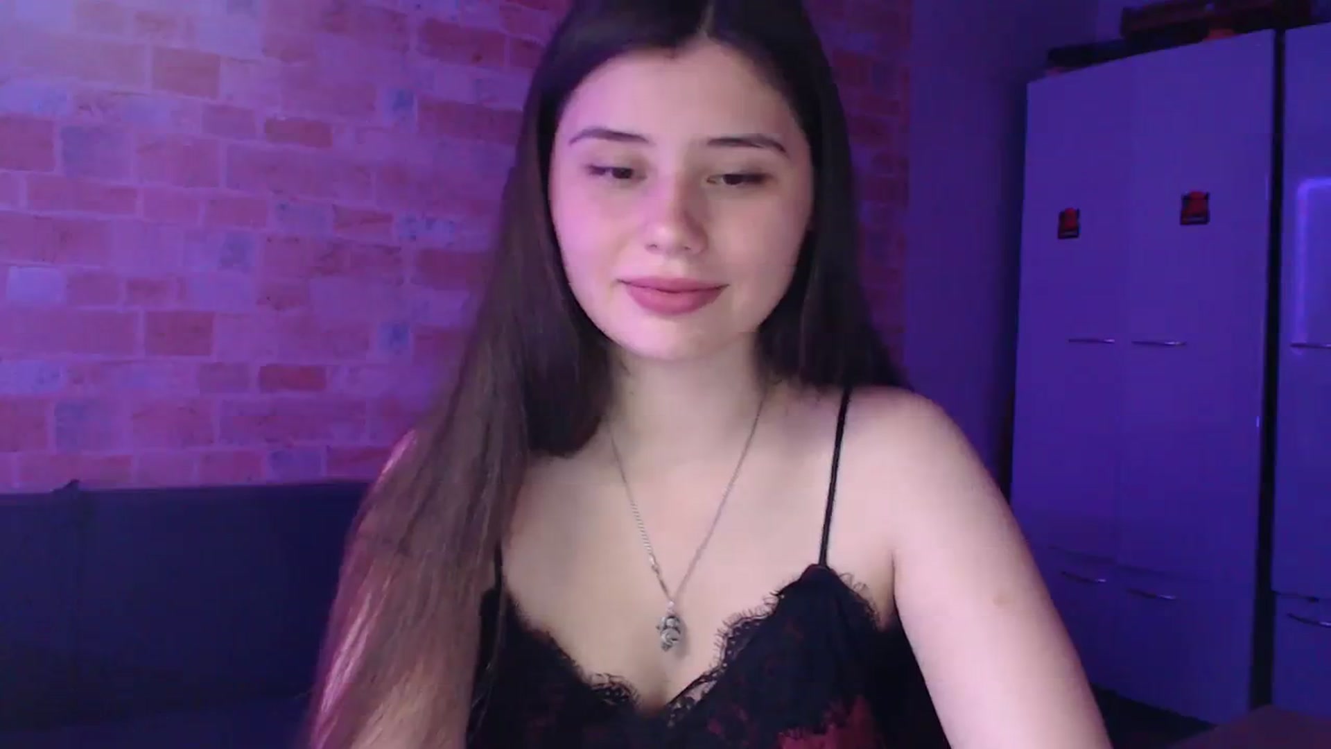Gallery image thumbnail from Moon_light23's myfreecams stream on, 08/14/2023, 19:04 image 14 of 20
