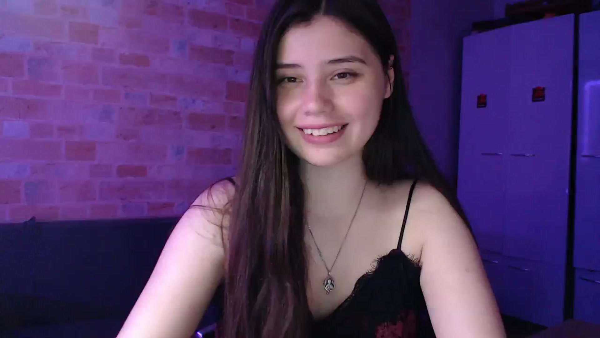 Gallery image thumbnail from Moon_light23's myfreecams stream on, 08/14/2023, 20:52 image 12 of 20