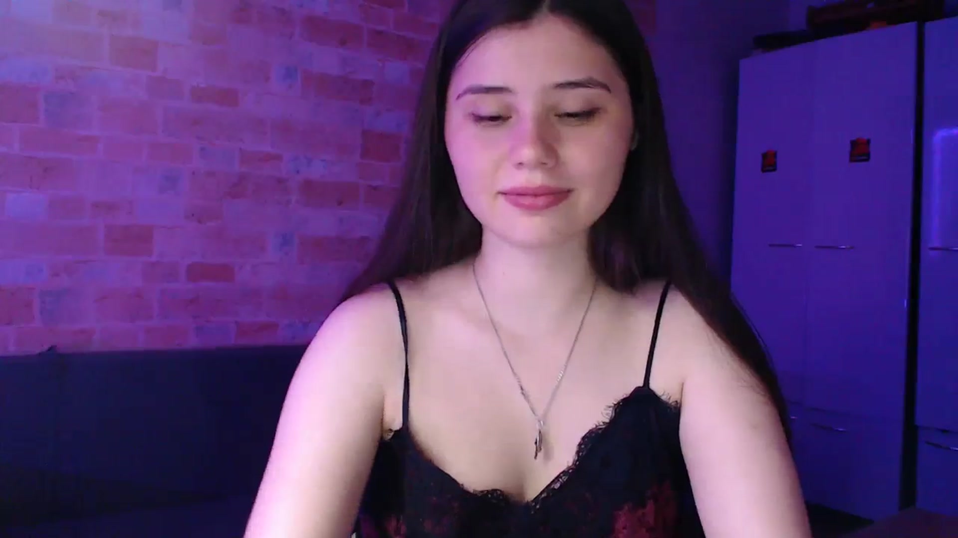 Gallery image thumbnail from Moon_light23's myfreecams stream on, 08/14/2023, 20:52 image 4 of 20