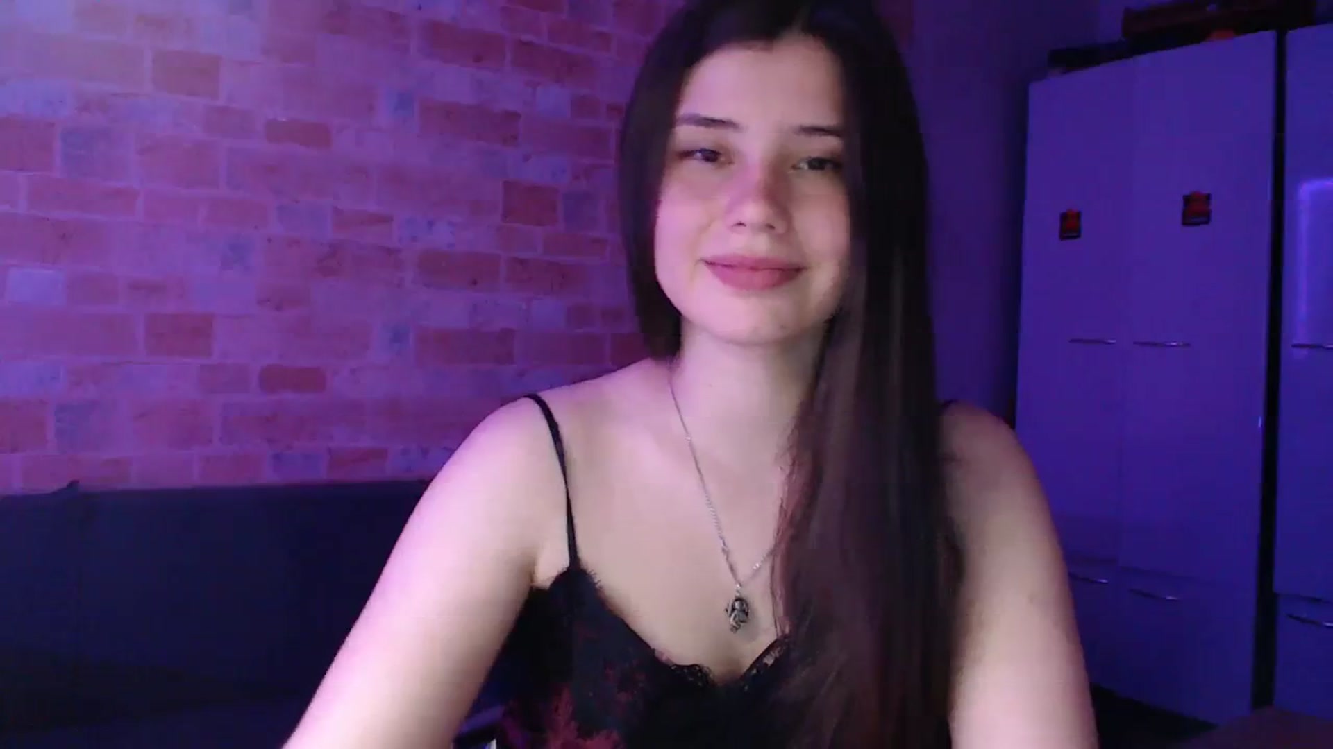 Gallery image thumbnail from Moon_light23's myfreecams stream on, 08/14/2023, 20:52 image 19 of 20