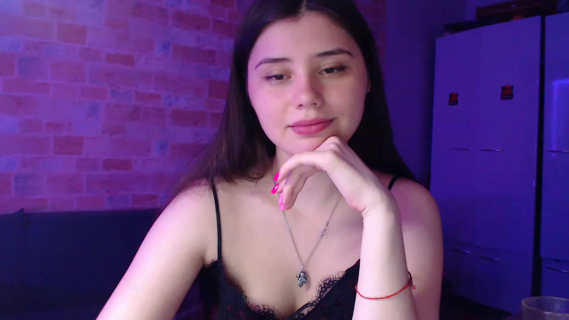 Gallery image thumbnail from Moon_light23's myfreecams stream on, 08/15/2023, 19:35 image 9 of 20