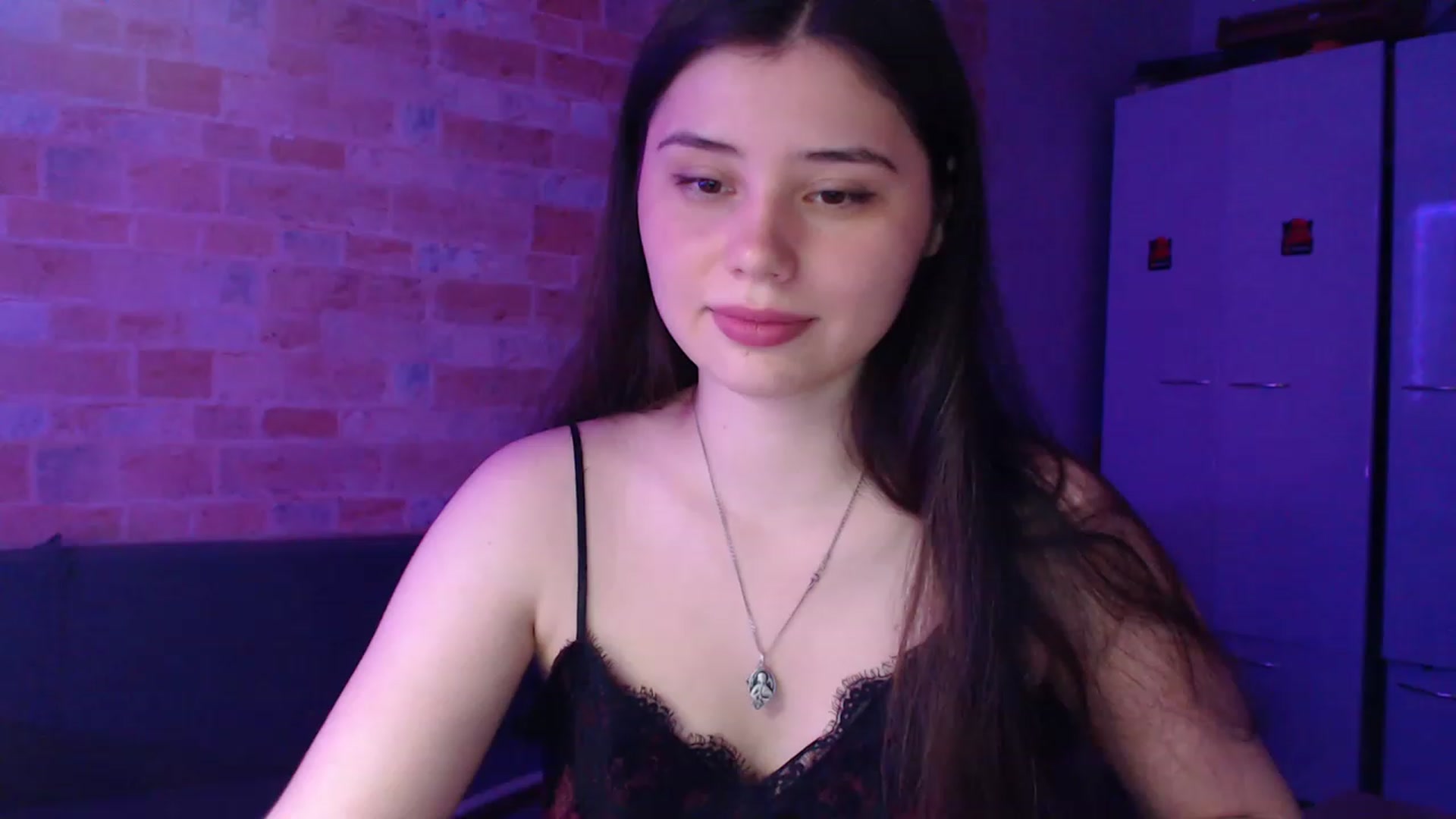 Gallery image thumbnail from Moon_light23's myfreecams stream on, 08/15/2023, 19:35 image 8 of 20