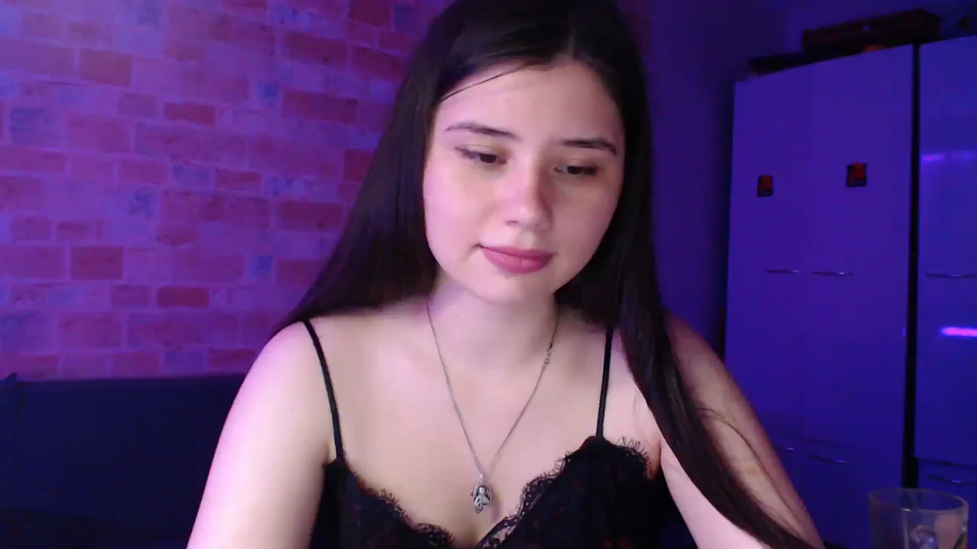 Gallery image thumbnail from Moon_light23's myfreecams stream on, 08/16/2023, 18:43 image 8 of 20