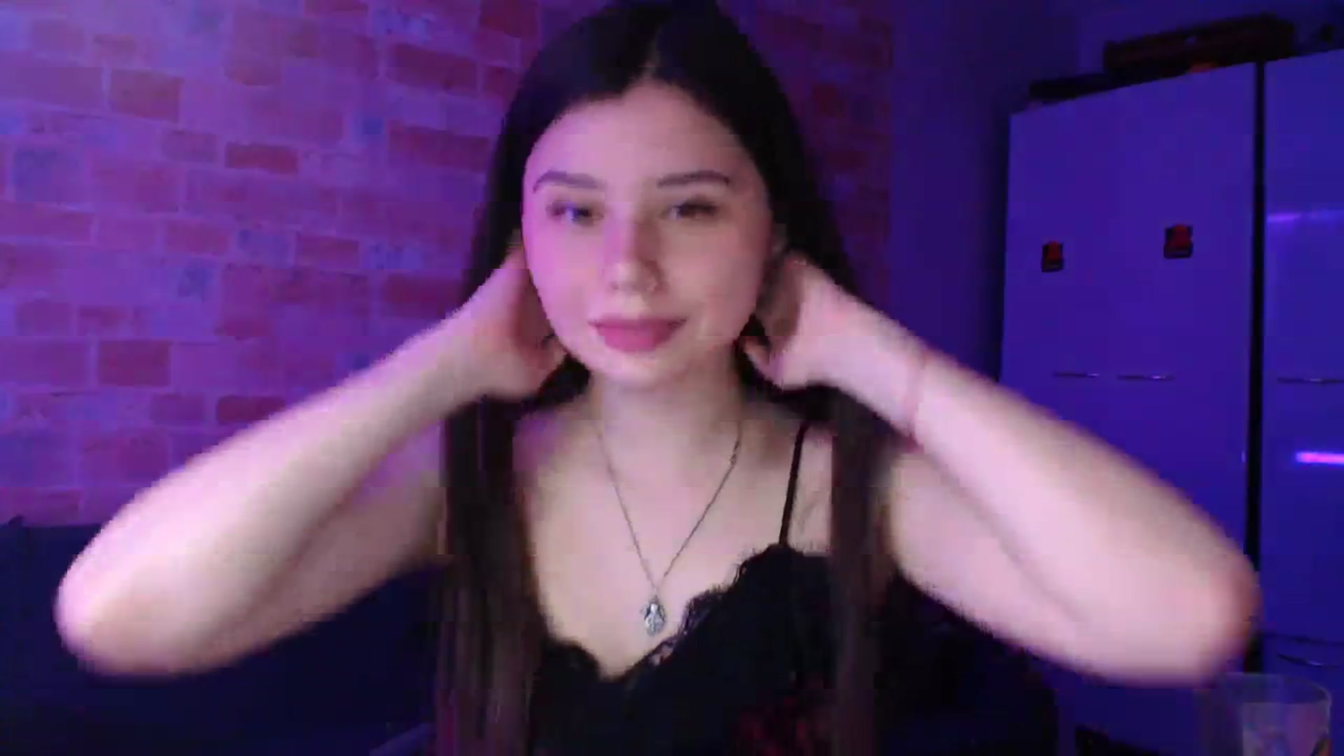 Gallery image thumbnail from Moon_light23's myfreecams stream on, 08/16/2023, 18:43 image 12 of 20